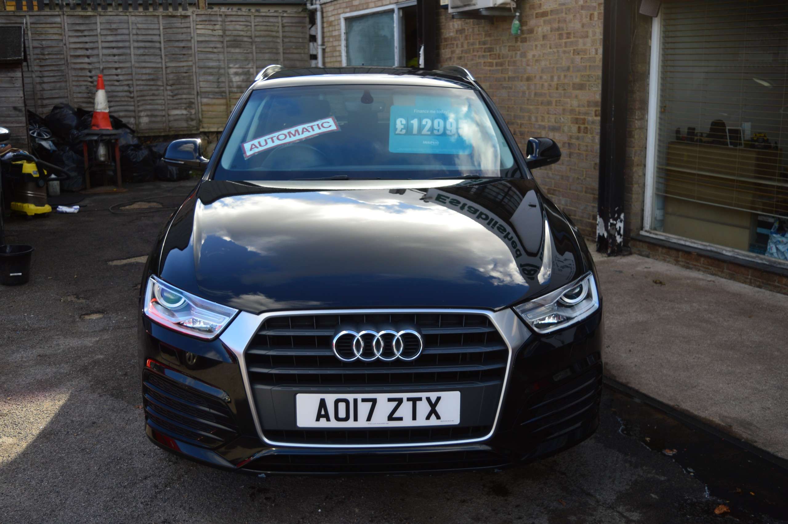A 2017 AUDI Q3 1.4 TFSI CoD Sport SUV 5dr Petrol S Tronic Euro 6 (s/s) (150 ps) A 2017 AUDI Q3 1.4 TFSI CoD Sport SUV 5dr Petrol S Tronic Euro 6 (s/s) (150 ps)