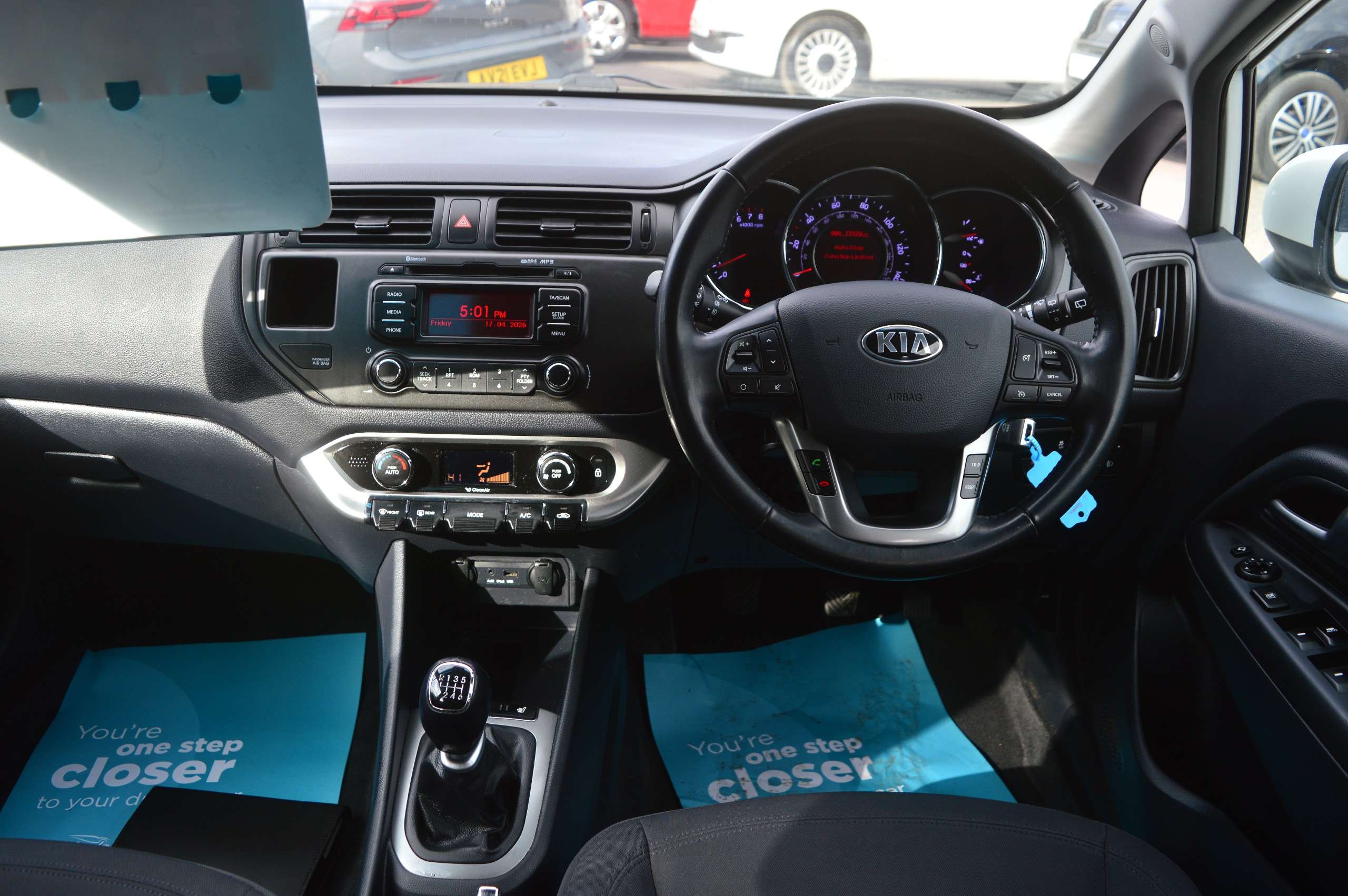 A 2013 KIA RIO 1.4 3 Hatchback 5dr Petrol Manual Euro 5 (107 bhp) A 2013 KIA RIO 1.4 3 Hatchback 5dr Petrol Manual Euro 5 (107 bhp)