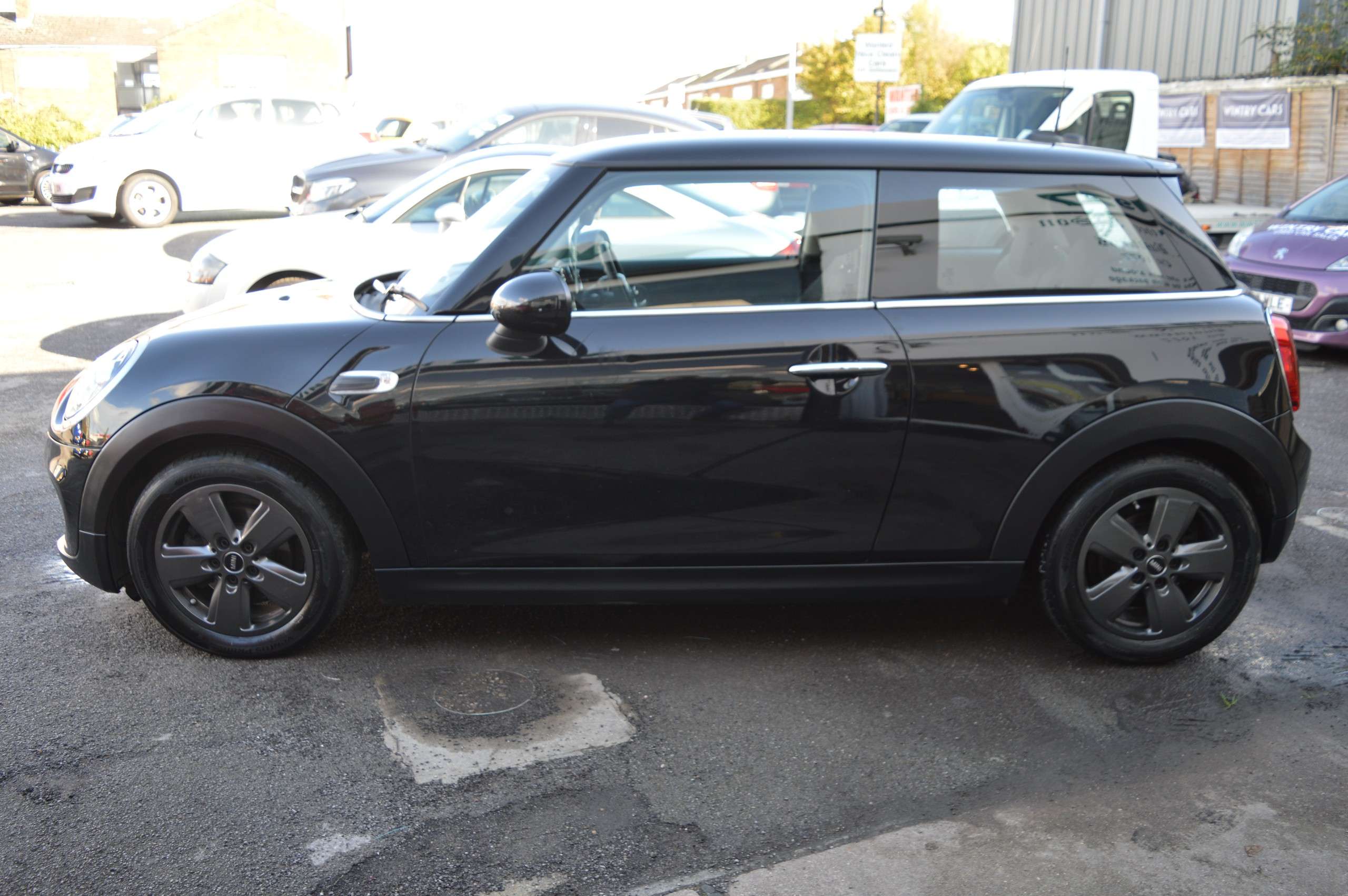 2019 MINI MINI 2019 MINI MINI