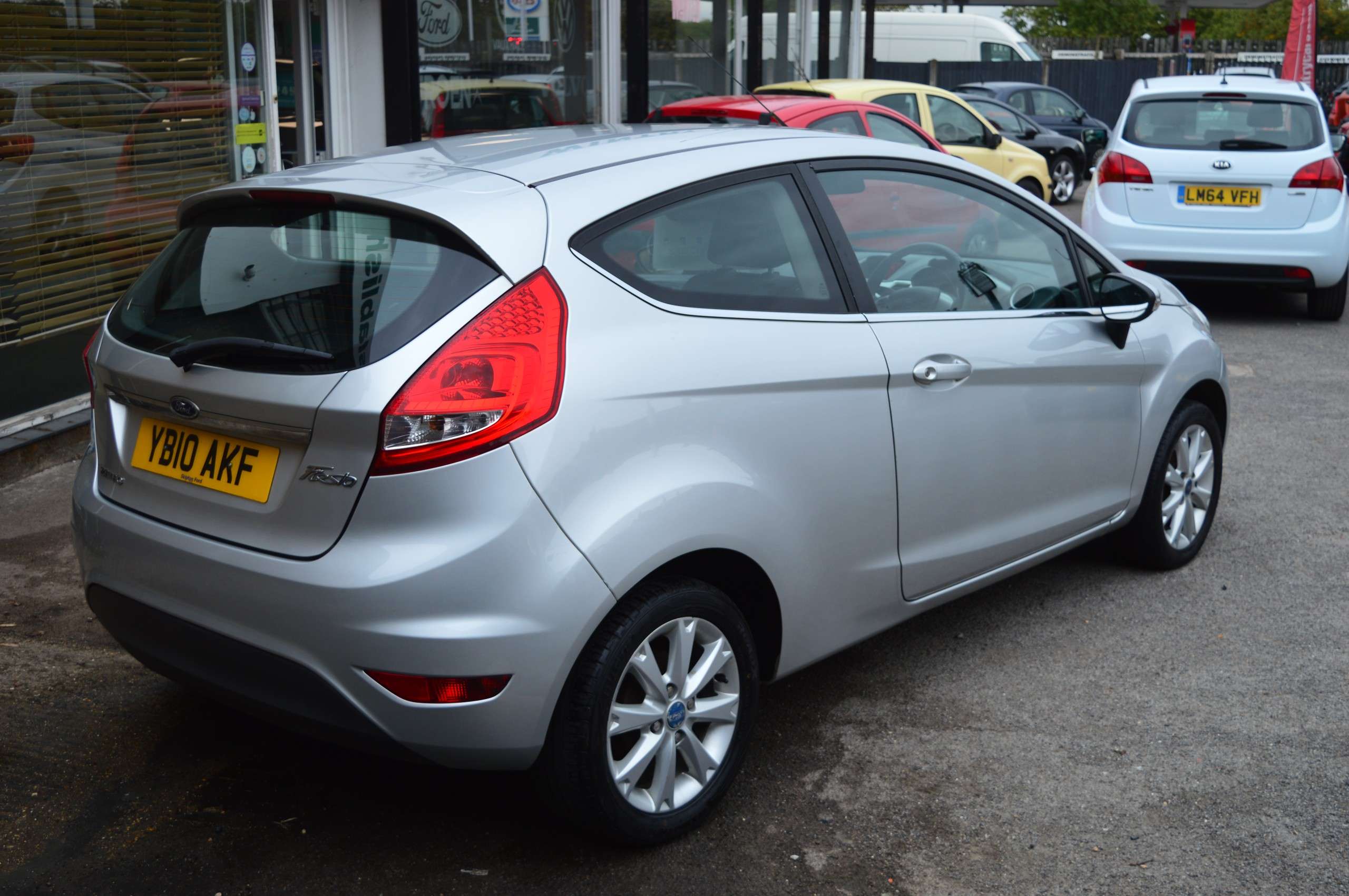2010 FORD FIESTA 2010 FORD FIESTA