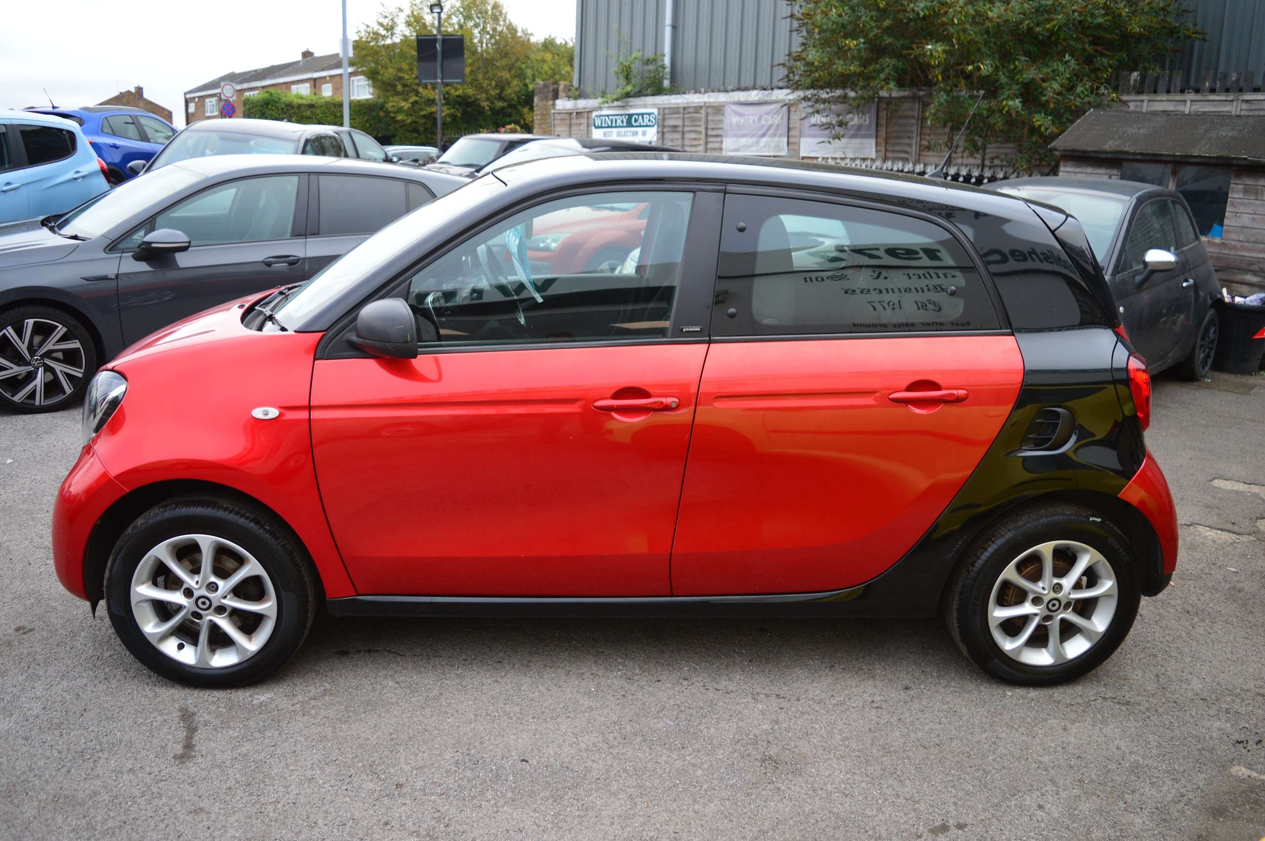 A 2018 SMART FORFOUR 1.0 Passion Hatchback 5dr Petrol Manual Euro 6 (s/s) (71 ps) A 2018 SMART FORFOUR 1.0 Passion Hatchback 5dr Petrol Manual Euro 6 (s/s) (71 ps)