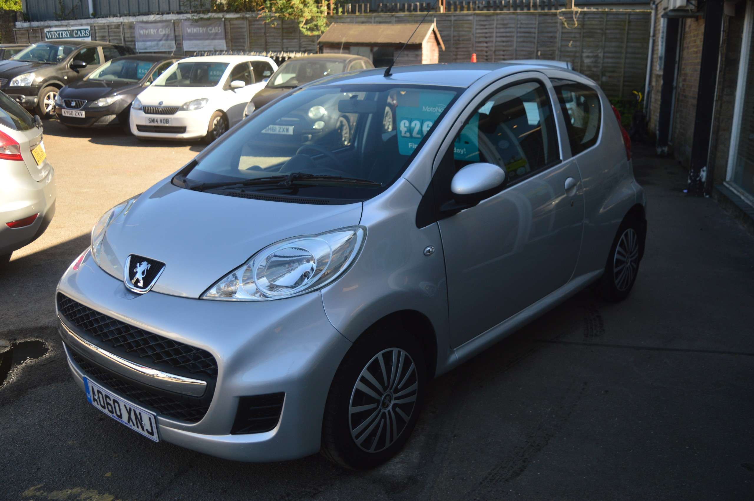 2011 PEUGEOT 107 2011 PEUGEOT 107