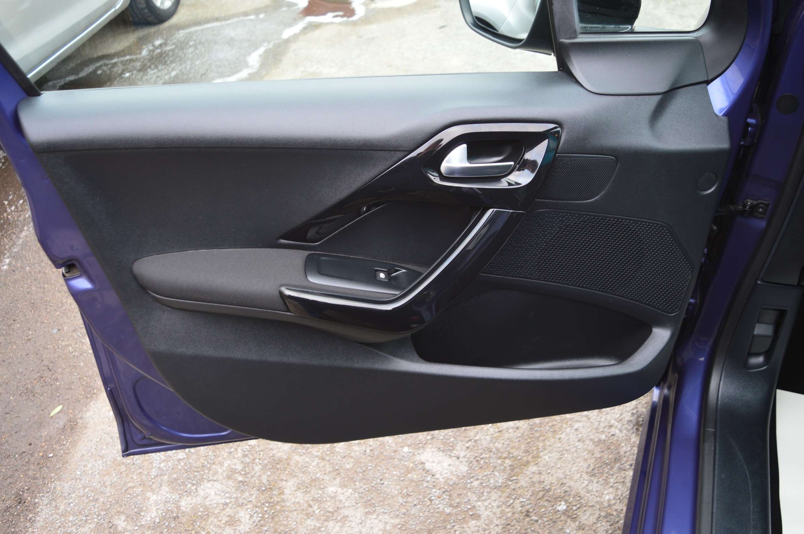 2016 PEUGEOT 208 2016 PEUGEOT 208