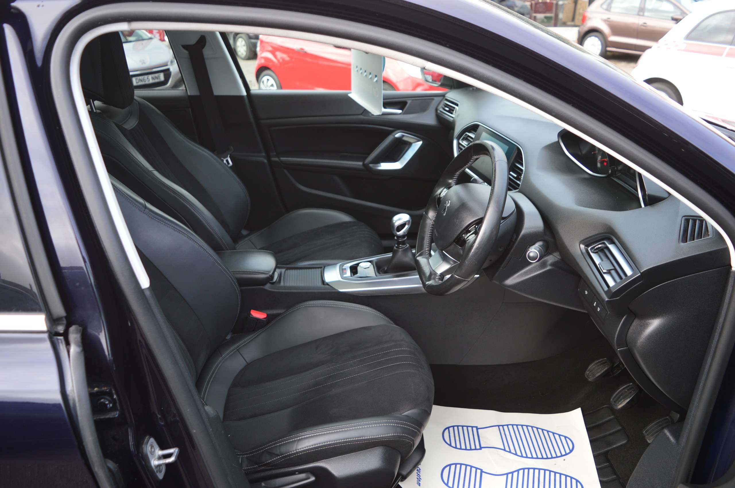 2014 PEUGEOT 308 2014 PEUGEOT 308