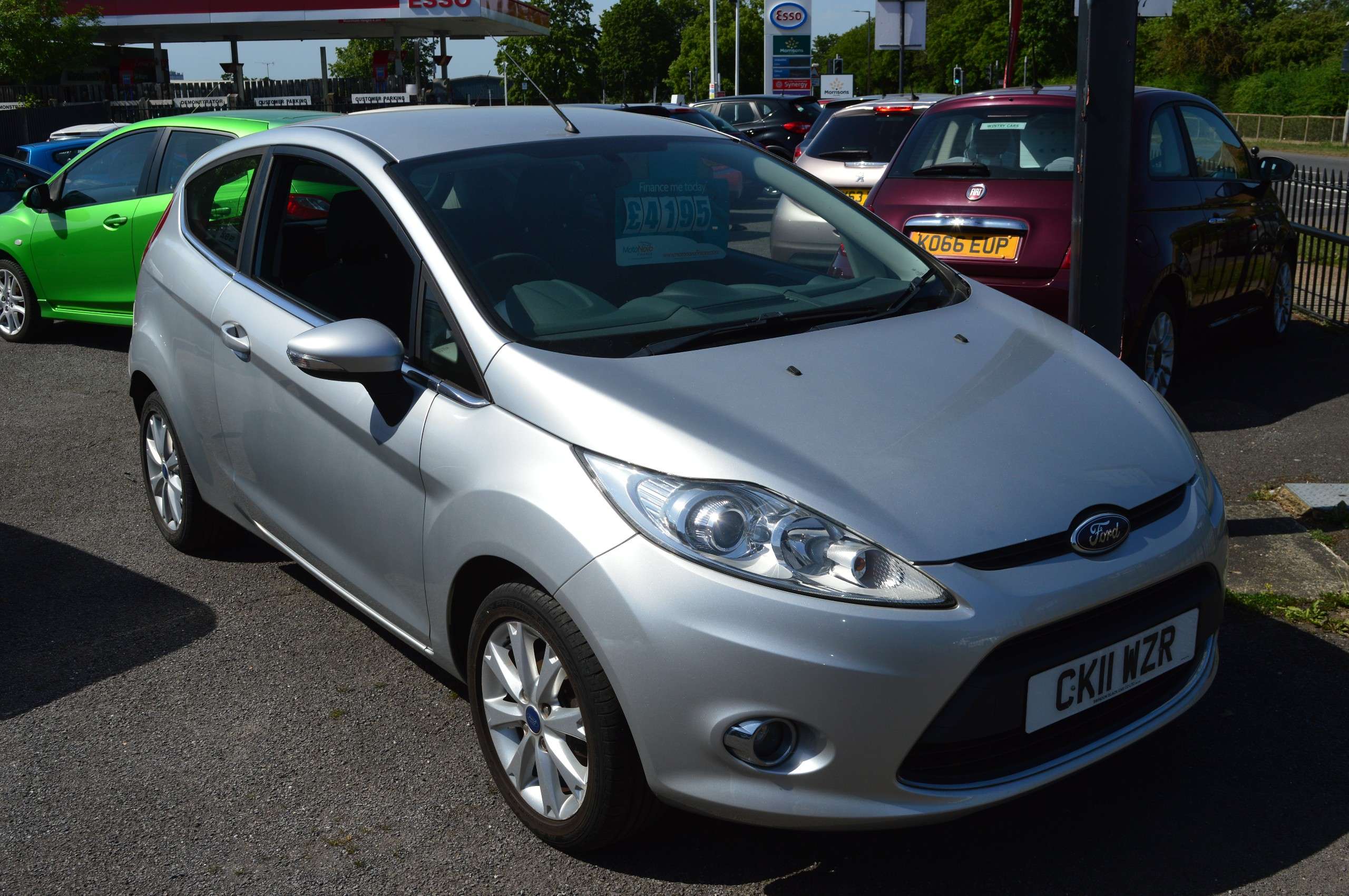 A 2011 FORD FIESTA 1.25 Zetec Hatchback 3dr Petrol Manual (129 g/km, 81 bhp) A 2011 FORD FIESTA 1.25 Zetec Hatchback 3dr Petrol Manual (129 g/km, 81 bhp)