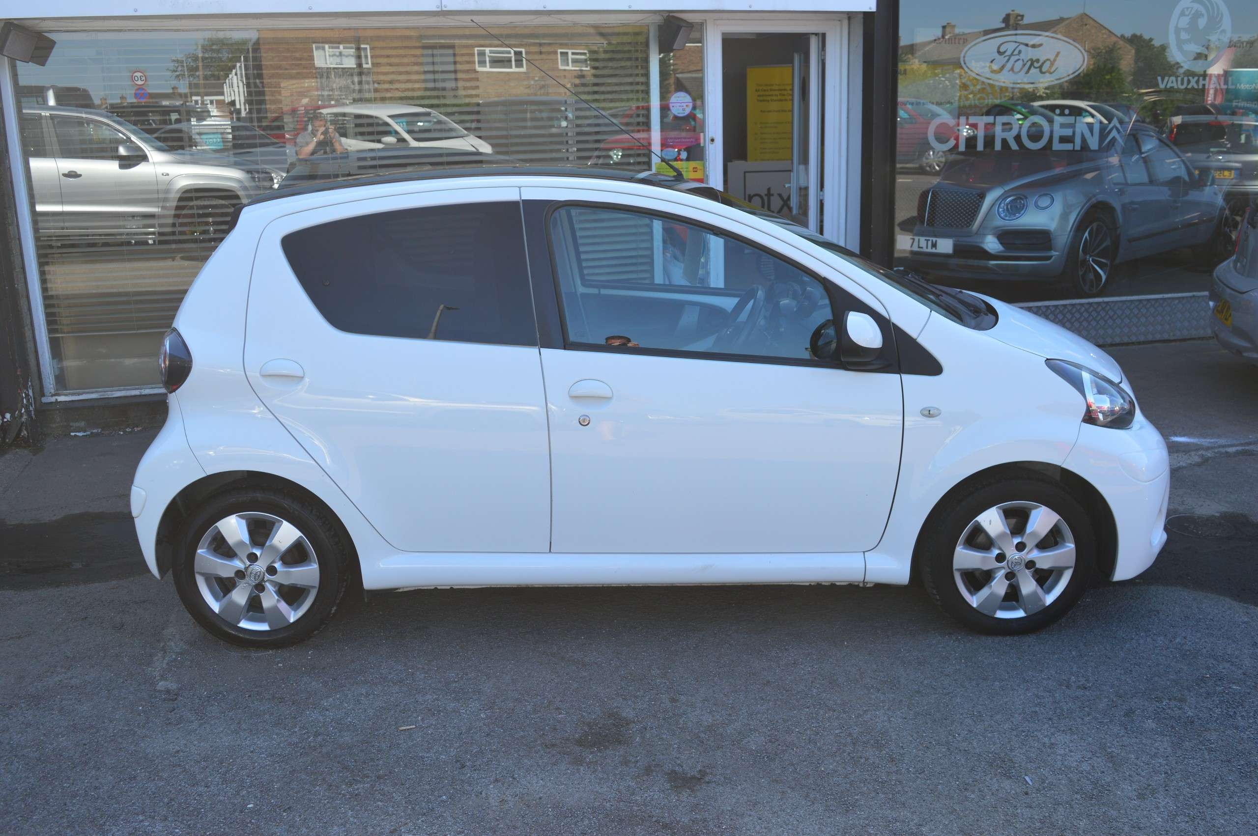 2014 TOYOTA AYGO 2014 TOYOTA AYGO
