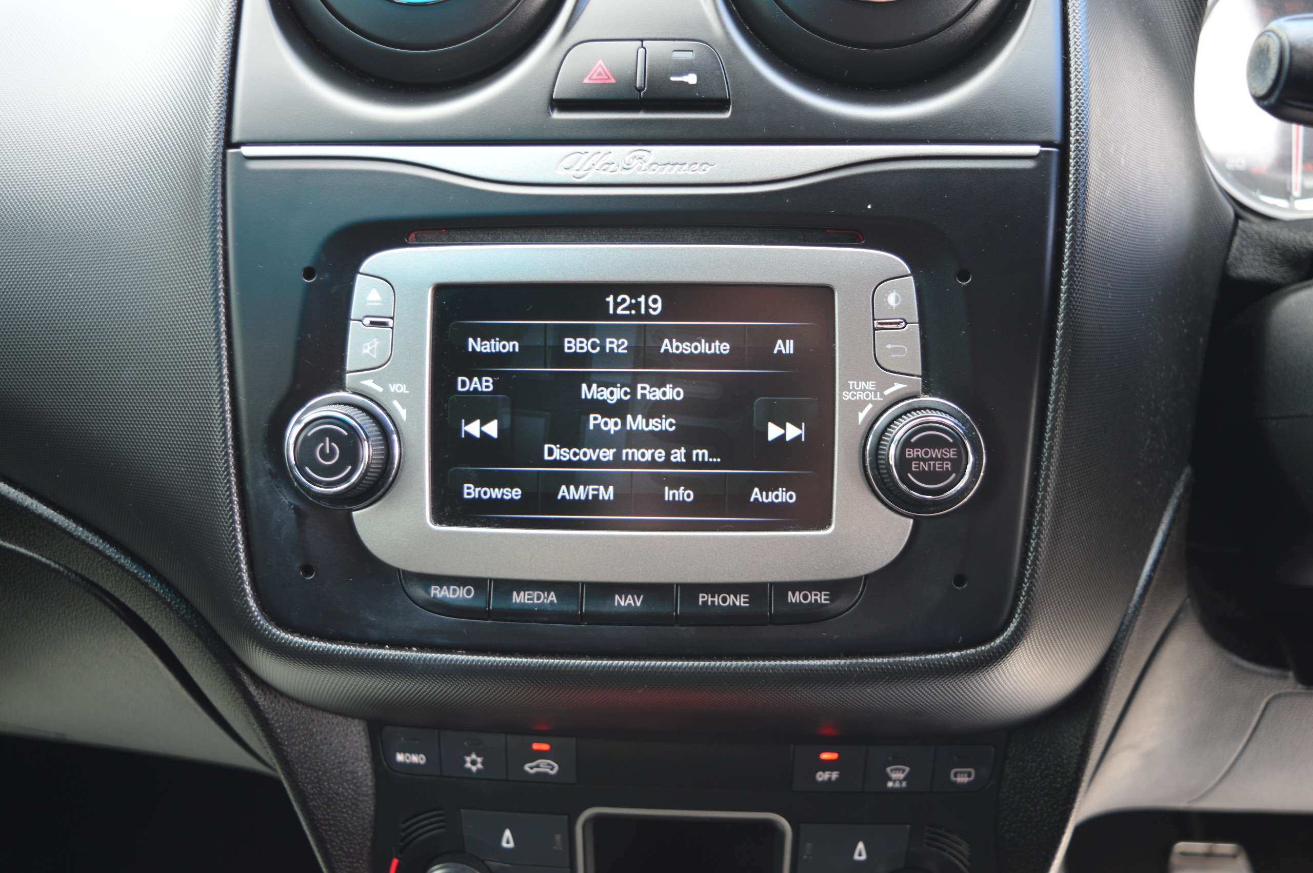 2015 ALFA ROMEO MITO 2015 ALFA ROMEO MITO
