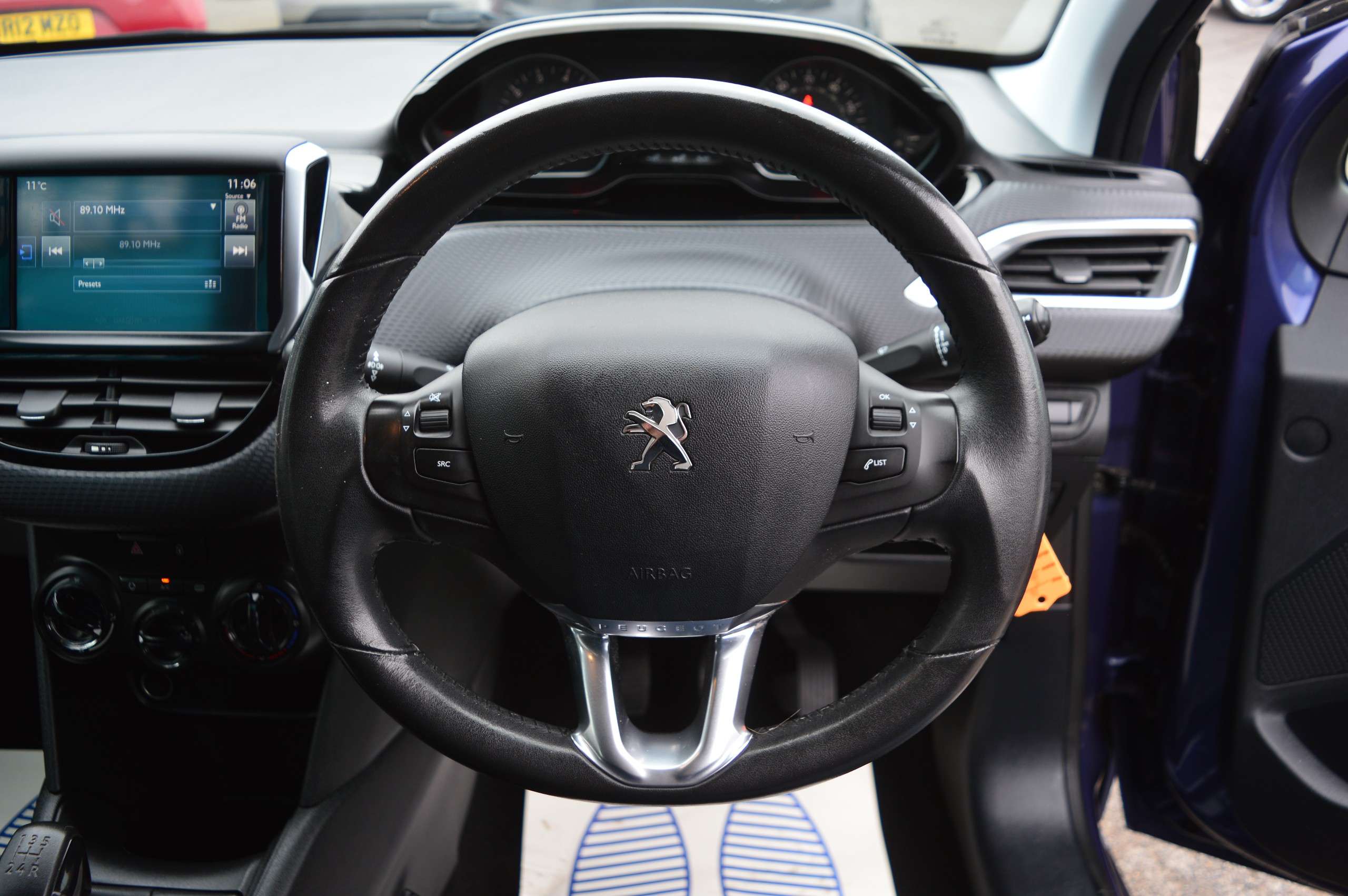 2016 PEUGEOT 208 2016 PEUGEOT 208