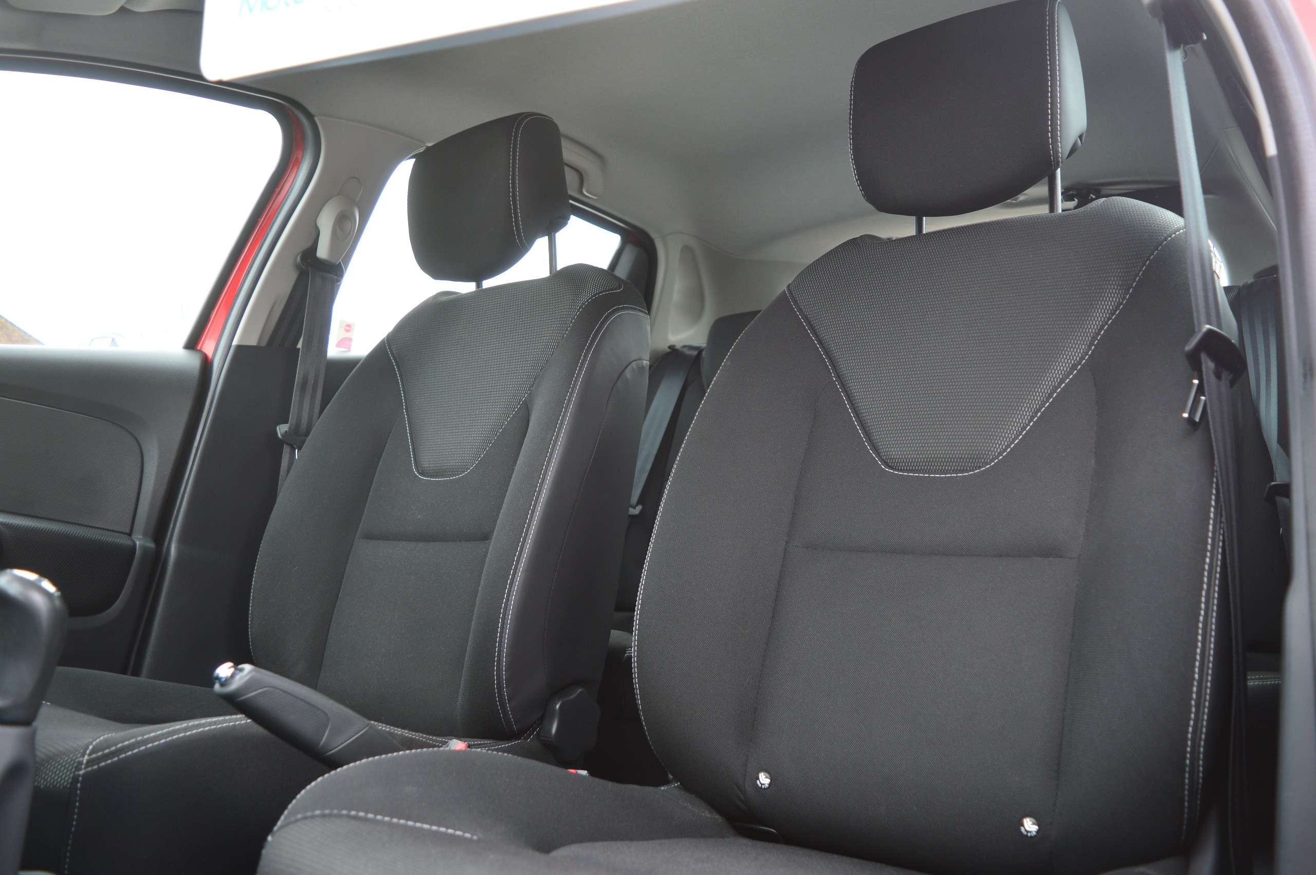2013 RENAULT CLIO 2013 RENAULT CLIO
