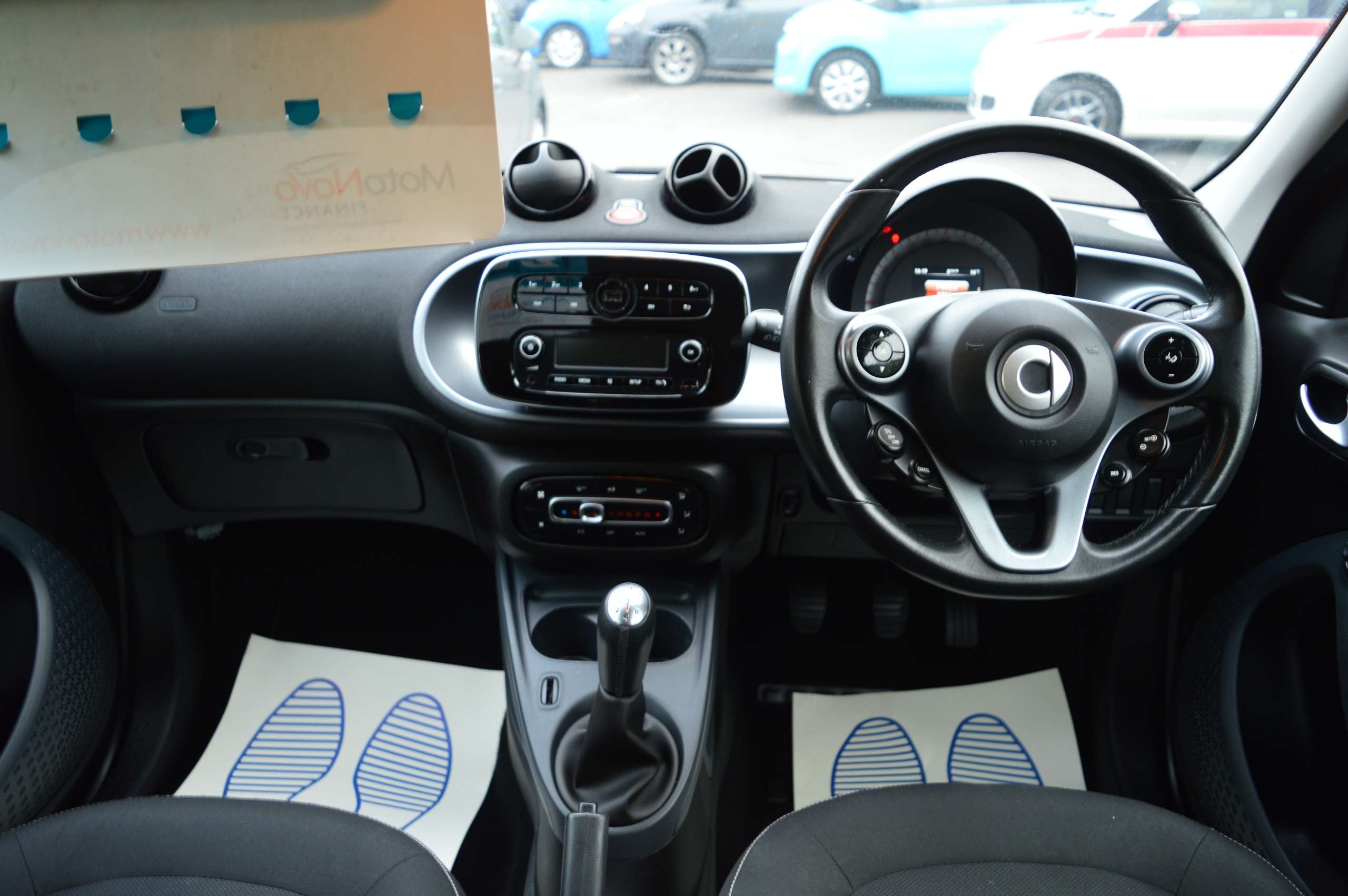 A 2018 SMART FORFOUR 1.0 Passion Hatchback 5dr Petrol Manual Euro 6 (s/s) (71 ps) A 2018 SMART FORFOUR 1.0 Passion Hatchback 5dr Petrol Manual Euro 6 (s/s) (71 ps)
