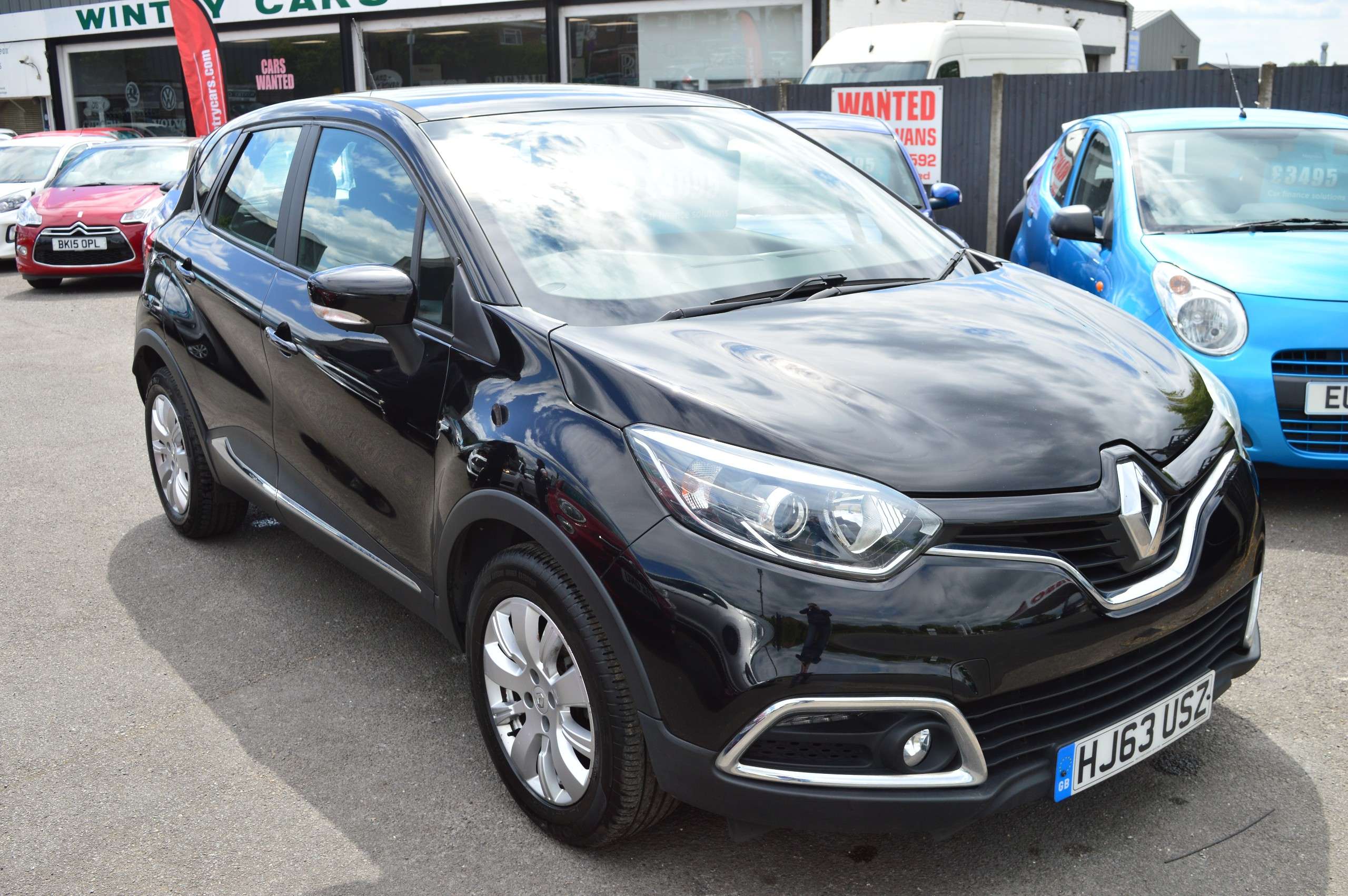 A 2013 RENAULT CAPTUR 0.9 TCe ENERGY Expression + SUV 5dr Petrol Manual Euro 5 (s/s) (90 ps) A 2013 RENAULT CAPTUR 0.9 TCe ENERGY Expression + SUV 5dr Petrol Manual Euro 5 (s/s) (90 ps)