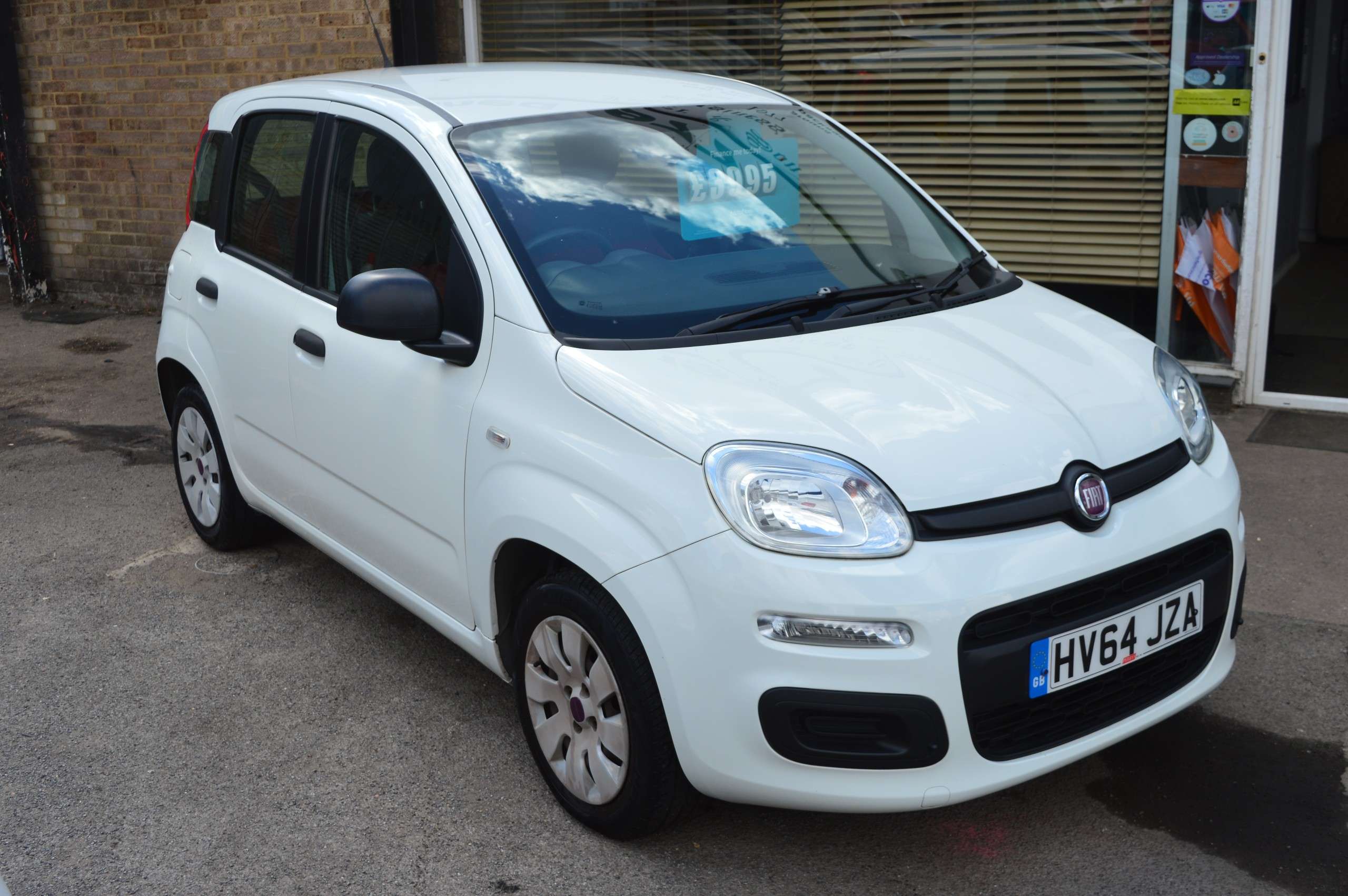 A 2014 FIAT PANDA 1.2 Pop Hatchback 5dr Petrol Manual Euro 6 (69 bhp) A 2014 FIAT PANDA 1.2 Pop Hatchback 5dr Petrol Manual Euro 6 (69 bhp)