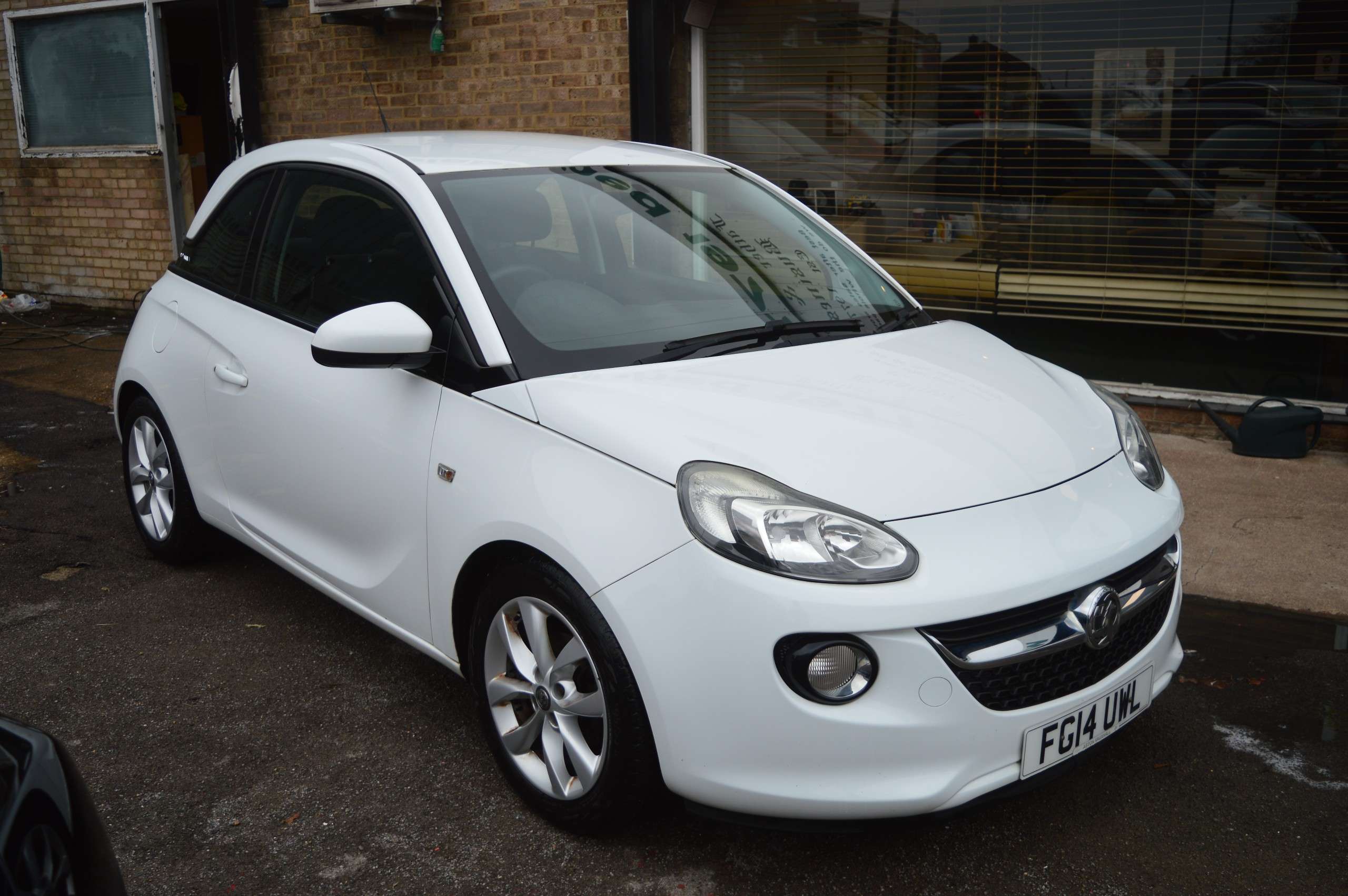 A 2014 VAUXHALL ADAM 1.2 16v JAM Hatchback 3dr Petrol Manual Euro 5 (70 ps) A 2014 VAUXHALL ADAM 1.2 16v JAM Hatchback 3dr Petrol Manual Euro 5 (70 ps)