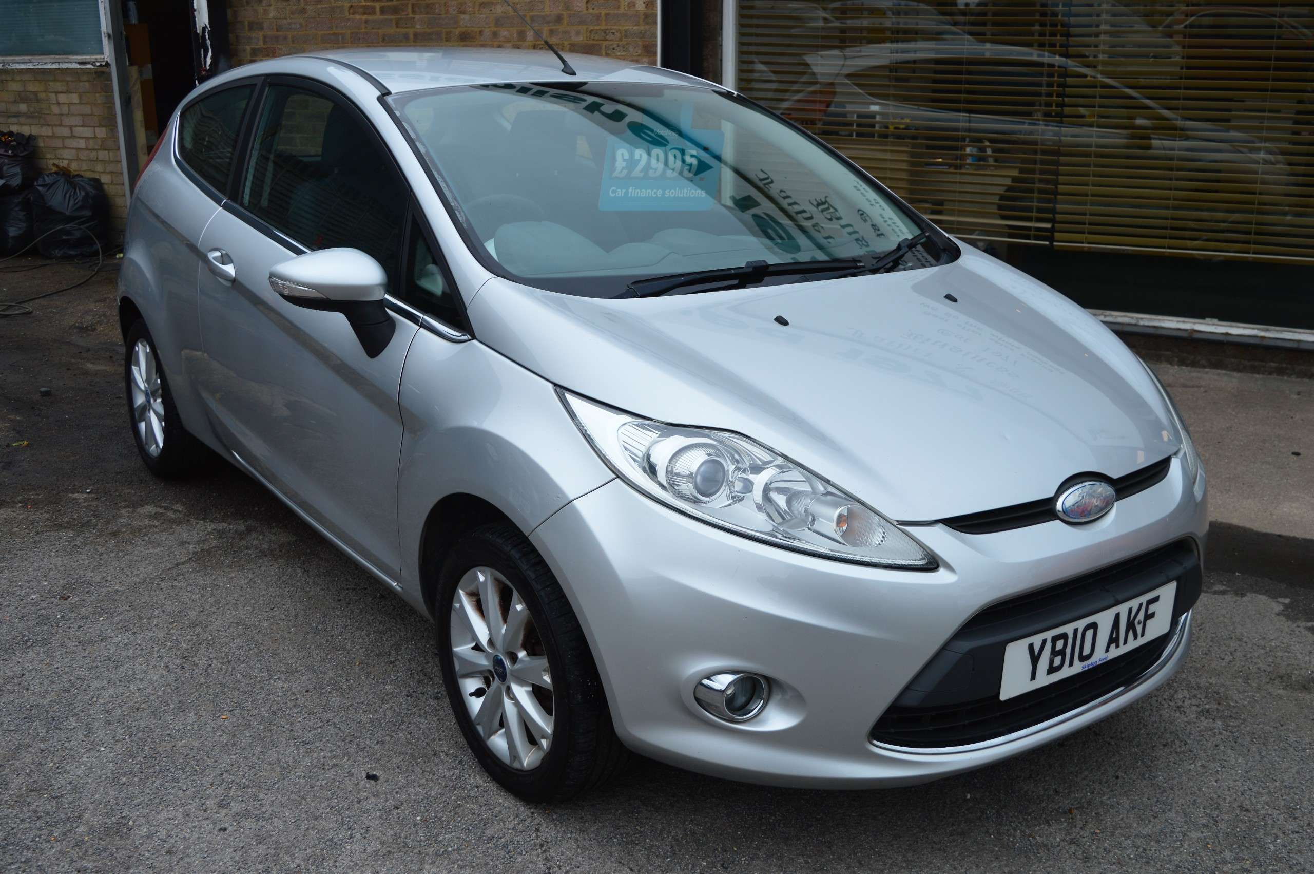 A 2010 FORD FIESTA 1.25 Zetec Hatchback 3dr Petrol Manual (129 g/km, 81 bhp) A 2010 FORD FIESTA 1.25 Zetec Hatchback 3dr Petrol Manual (129 g/km, 81 bhp)