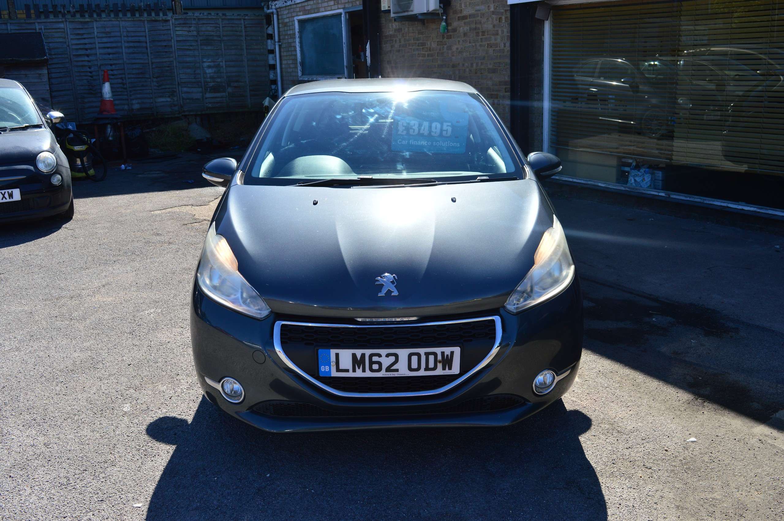 A 2012 PEUGEOT 208 1.2 VTi Active Hatchback 3dr Petrol Manual Euro 5 (82 ps) A 2012 PEUGEOT 208 1.2 VTi Active Hatchback 3dr Petrol Manual Euro 5 (82 ps)