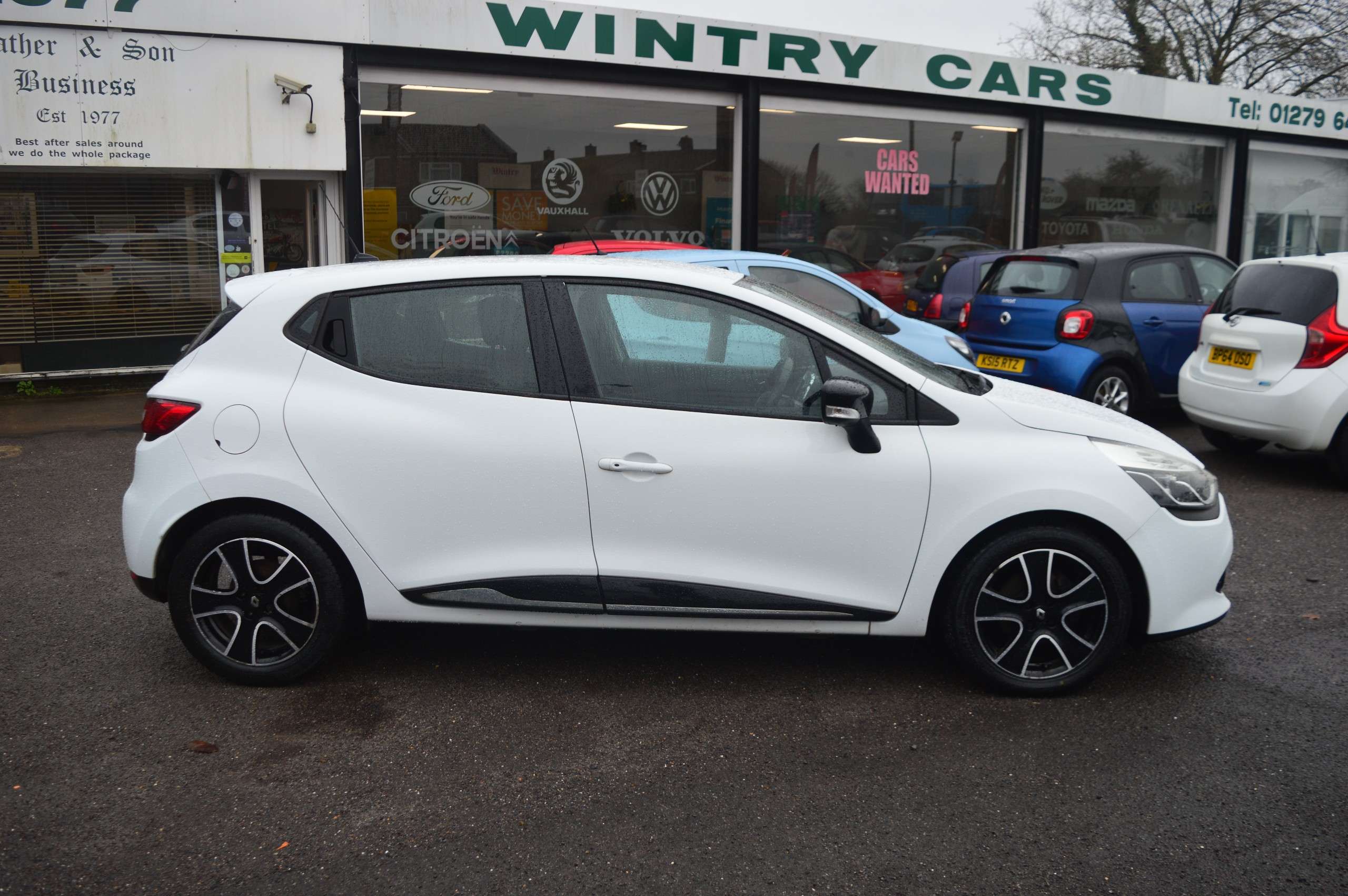 2015 RENAULT CLIO 2015 RENAULT CLIO