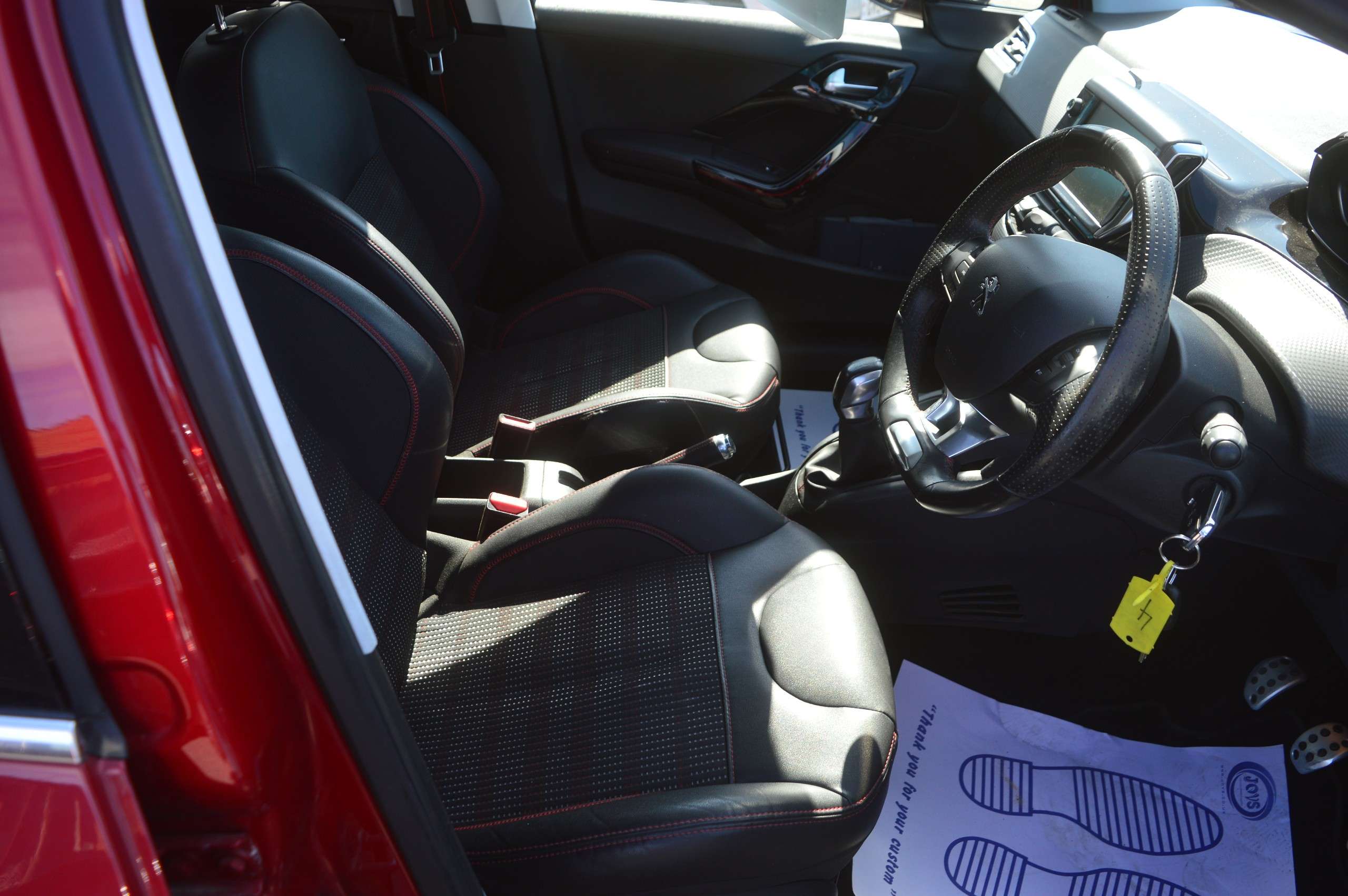 2017 PEUGEOT 208 2017 PEUGEOT 208