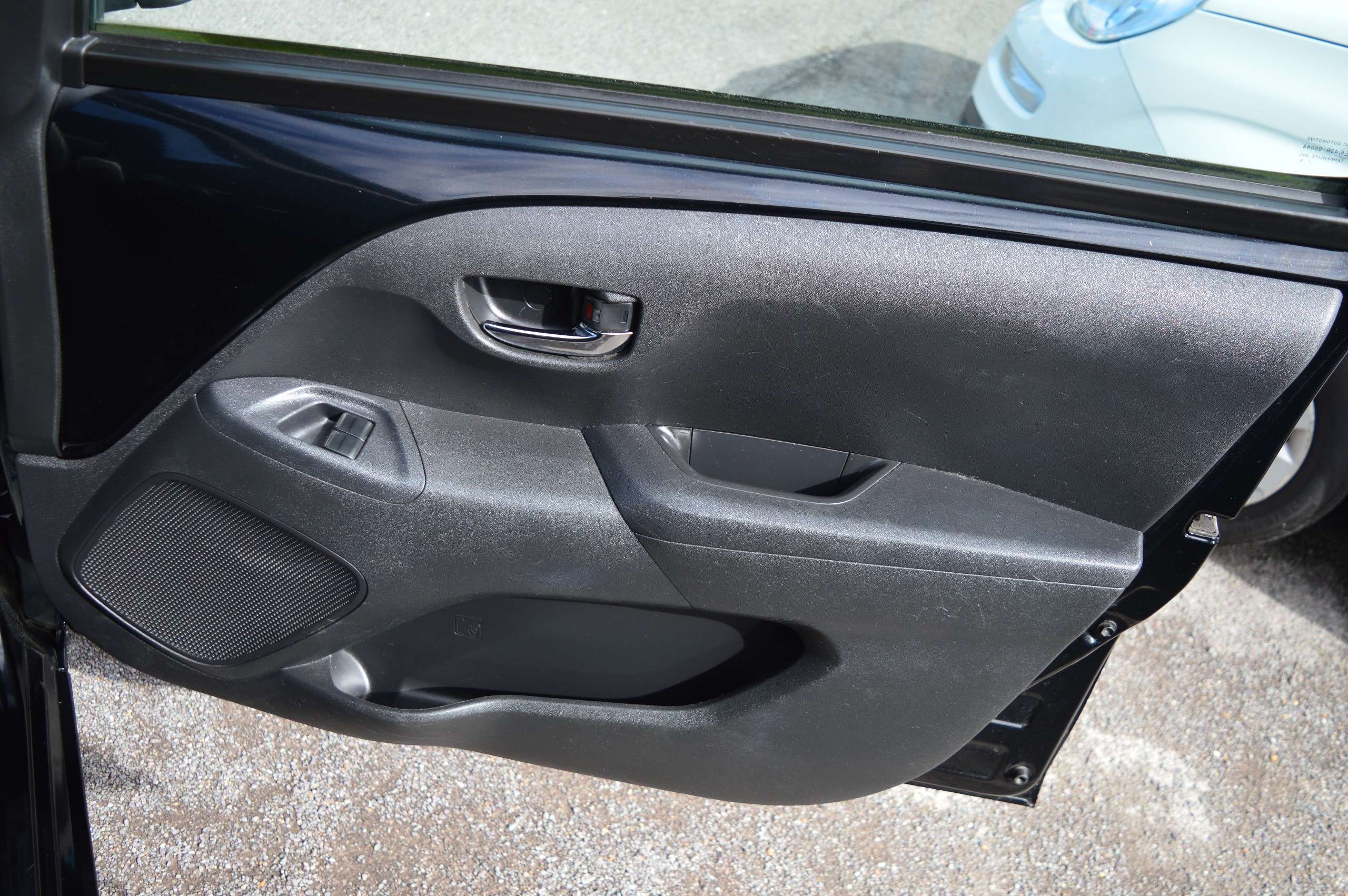 2015 PEUGEOT 108 2015 PEUGEOT 108