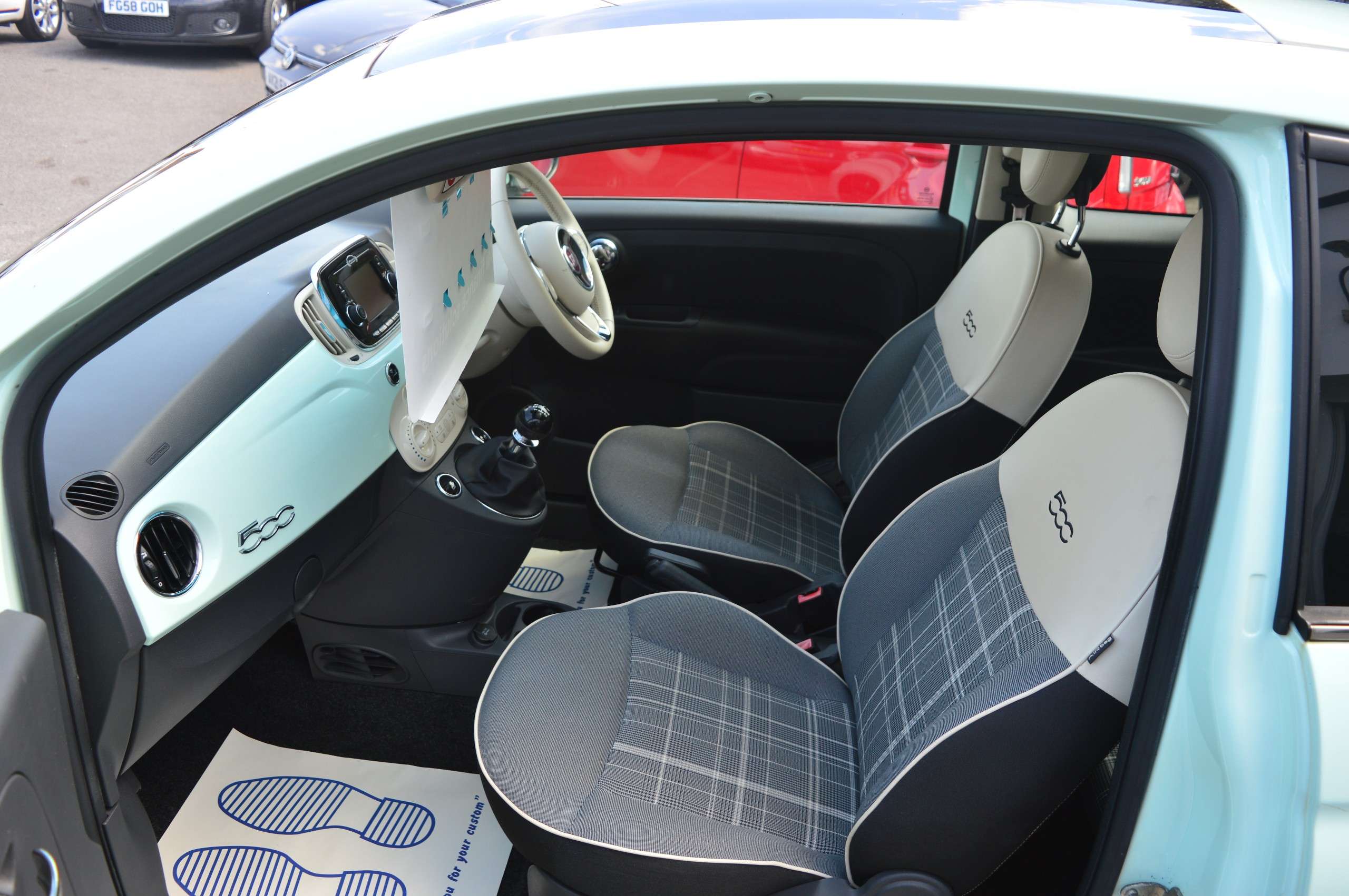 A 2016 FIAT 500 1.2 Lounge Hatchback 3dr Petrol Manual Euro 6 (s/s) (69 bhp) A 2016 FIAT 500 1.2 Lounge Hatchback 3dr Petrol Manual Euro 6 (s/s) (69 bhp)