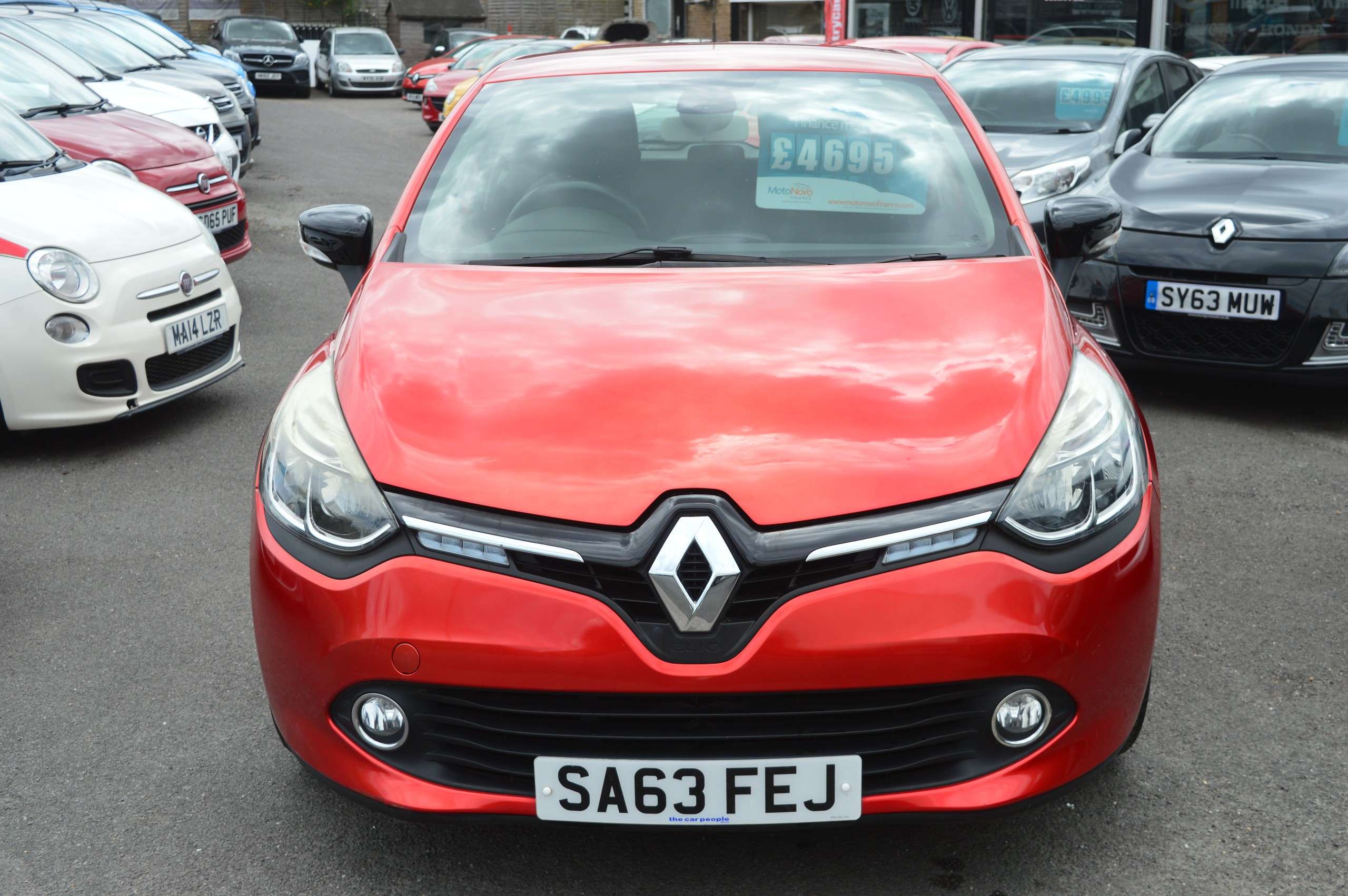 A 2013 RENAULT CLIO 1.2 16V Dynamique MediaNav Hatchback 5dr Petrol Manual Euro 5 (75 ps) A 2013 RENAULT CLIO 1.2 16V Dynamique MediaNav Hatchback 5dr Petrol Manual Euro 5 (75 ps)