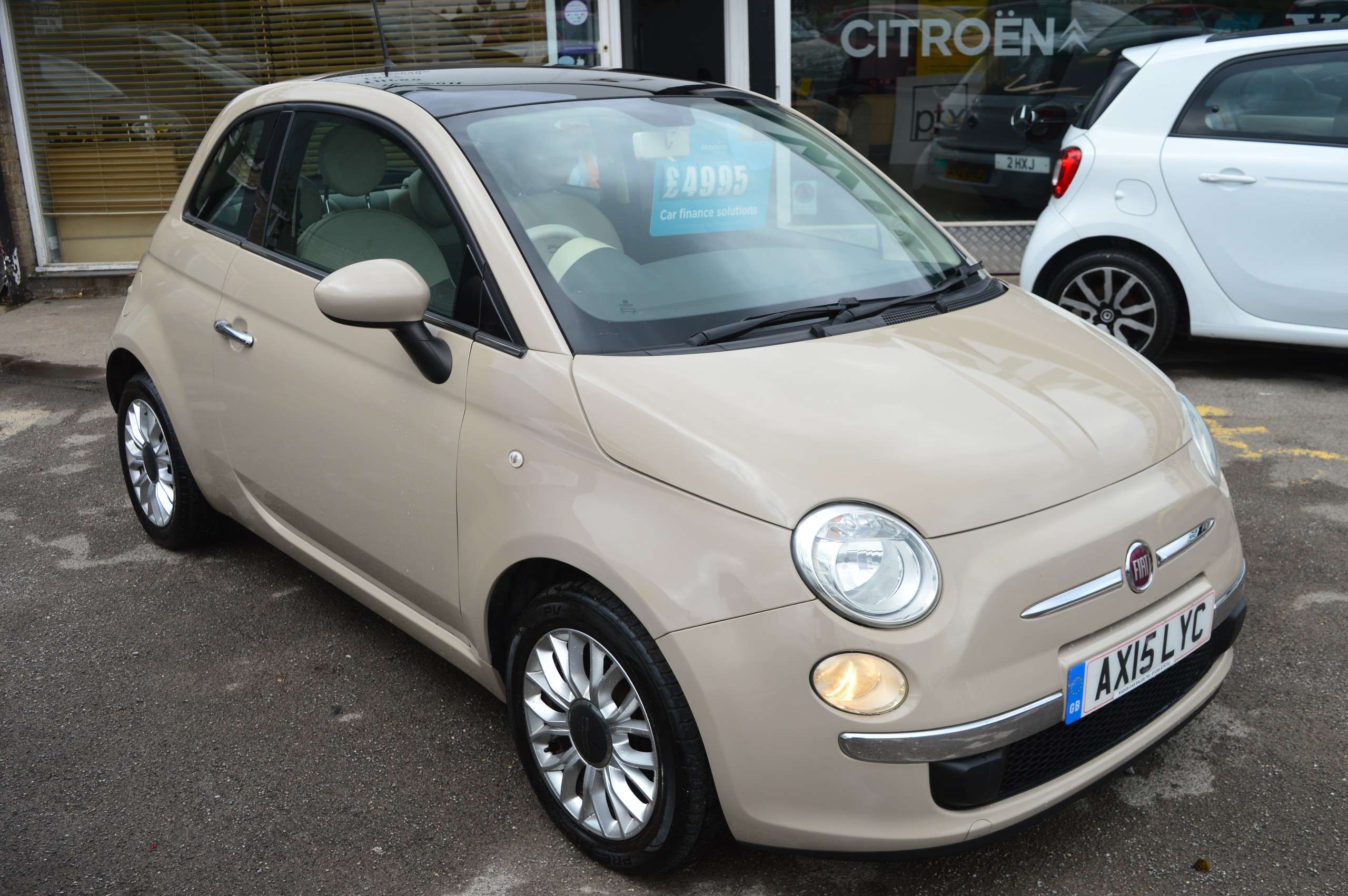 A 2015 FIAT 500 1.2 Lounge Hatchback 3dr Petrol Manual Euro 6 (s/s) (69 bhp) A 2015 FIAT 500 1.2 Lounge Hatchback 3dr Petrol Manual Euro 6 (s/s) (69 bhp)