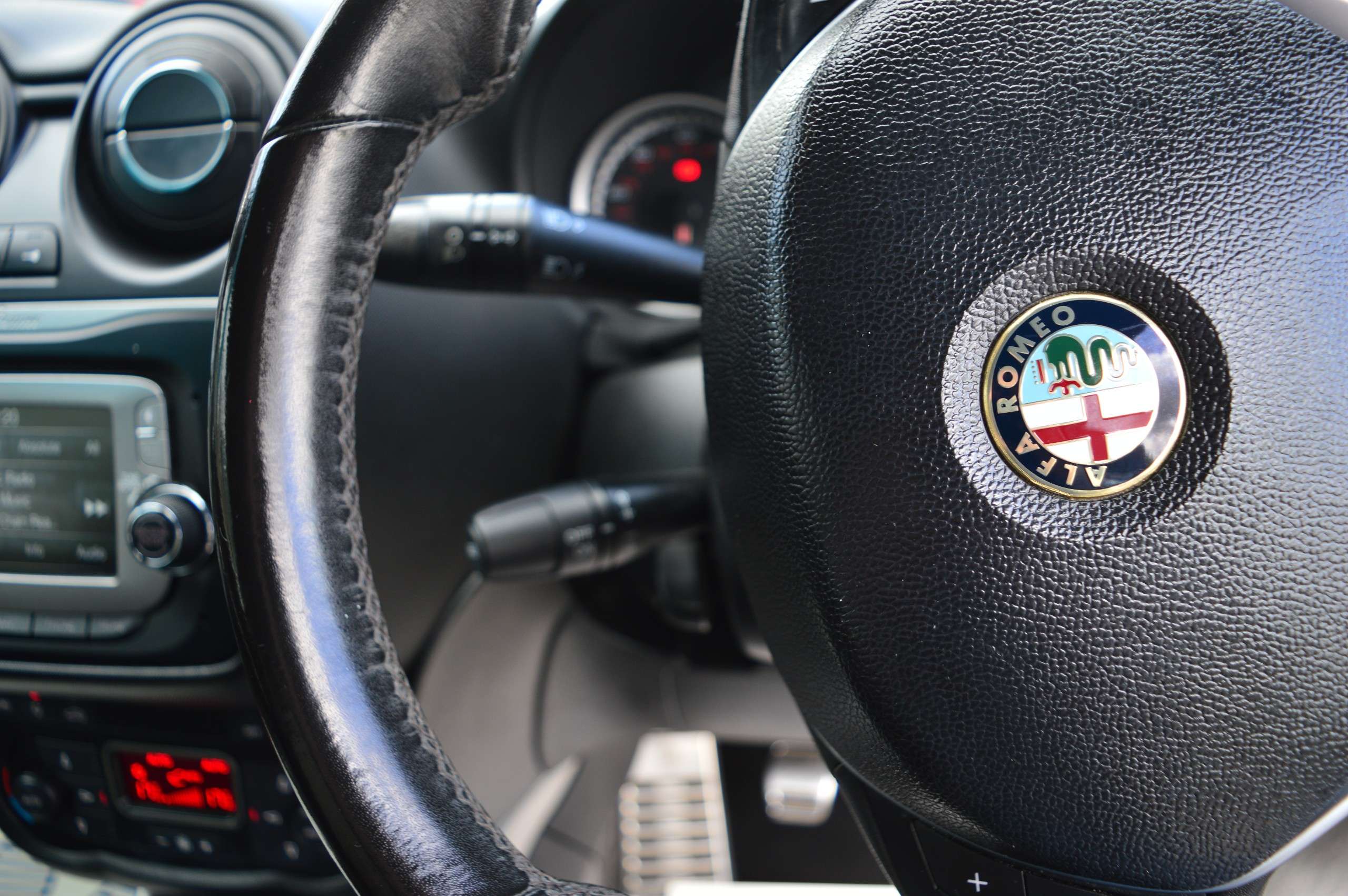 2015 ALFA ROMEO MITO 2015 ALFA ROMEO MITO