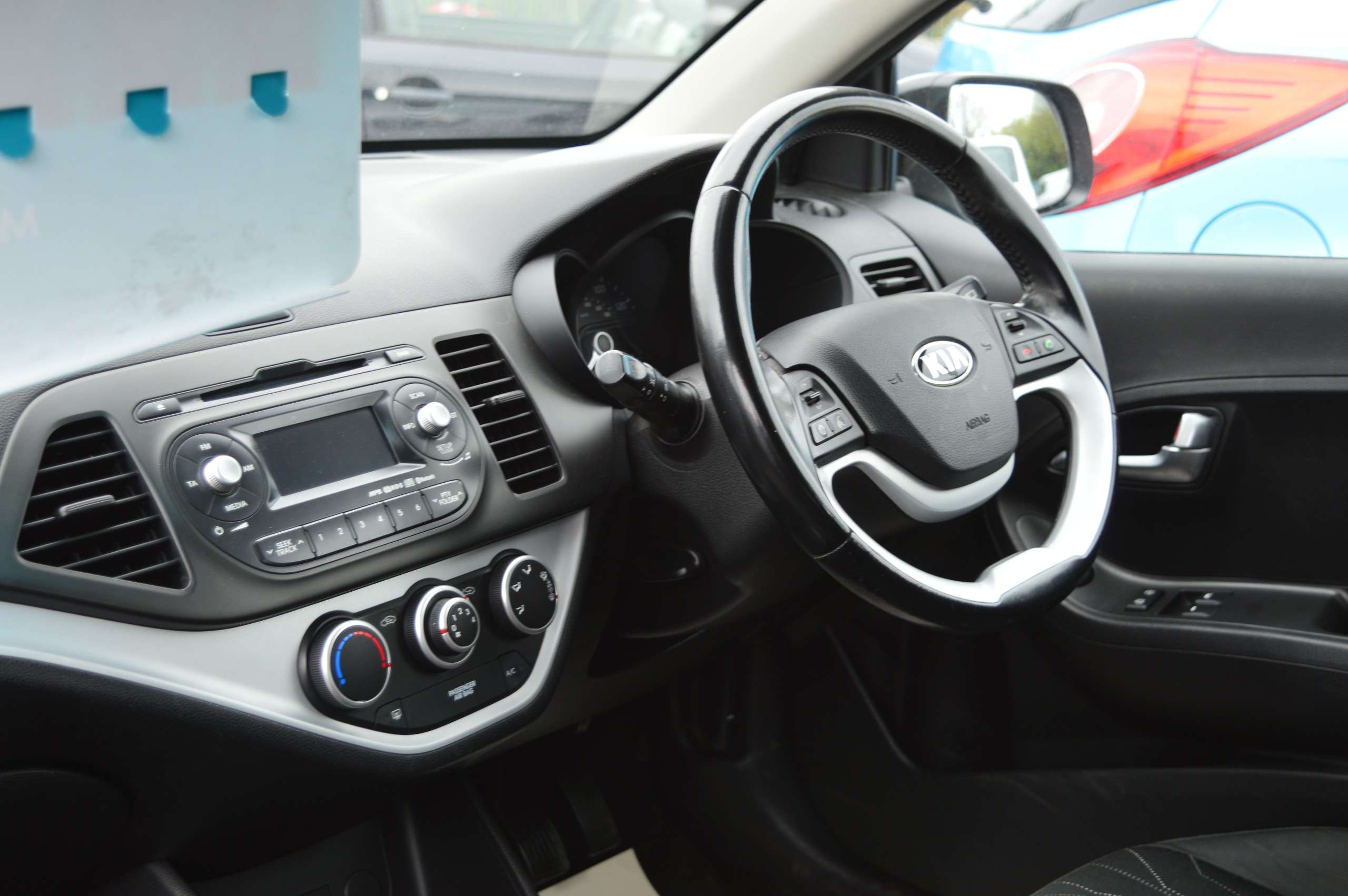 A 2013 KIA PICANTO 1.0 City Hatchback 3dr Petrol Manual Euro 5 (68 bhp) A 2013 KIA PICANTO 1.0 City Hatchback 3dr Petrol Manual Euro 5 (68 bhp)