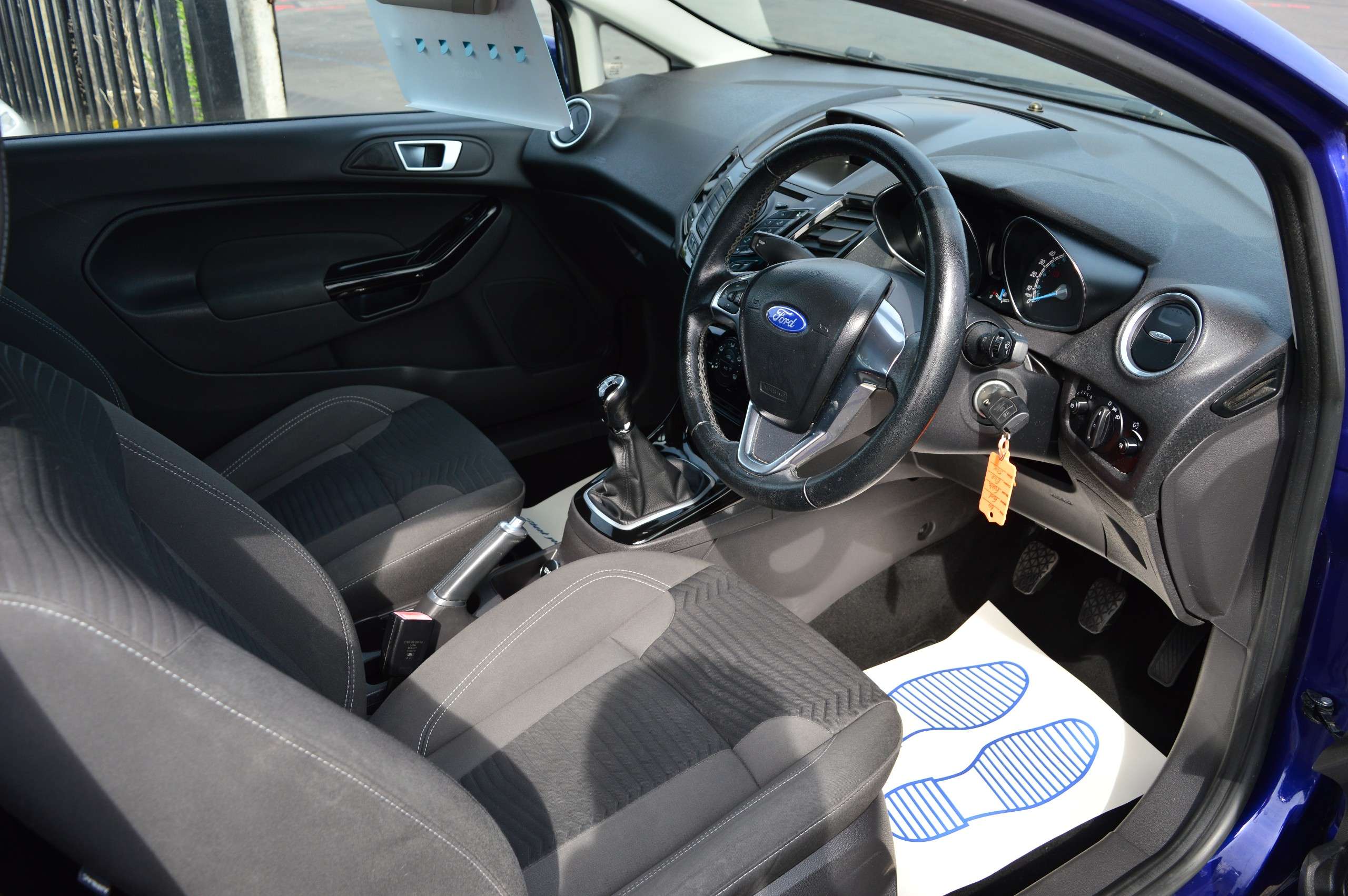 A 2014 FORD FIESTA 1.25 Zetec Hatchback 3dr Petrol Manual Euro 5 (82 ps) A 2014 FORD FIESTA 1.25 Zetec Hatchback 3dr Petrol Manual Euro 5 (82 ps)