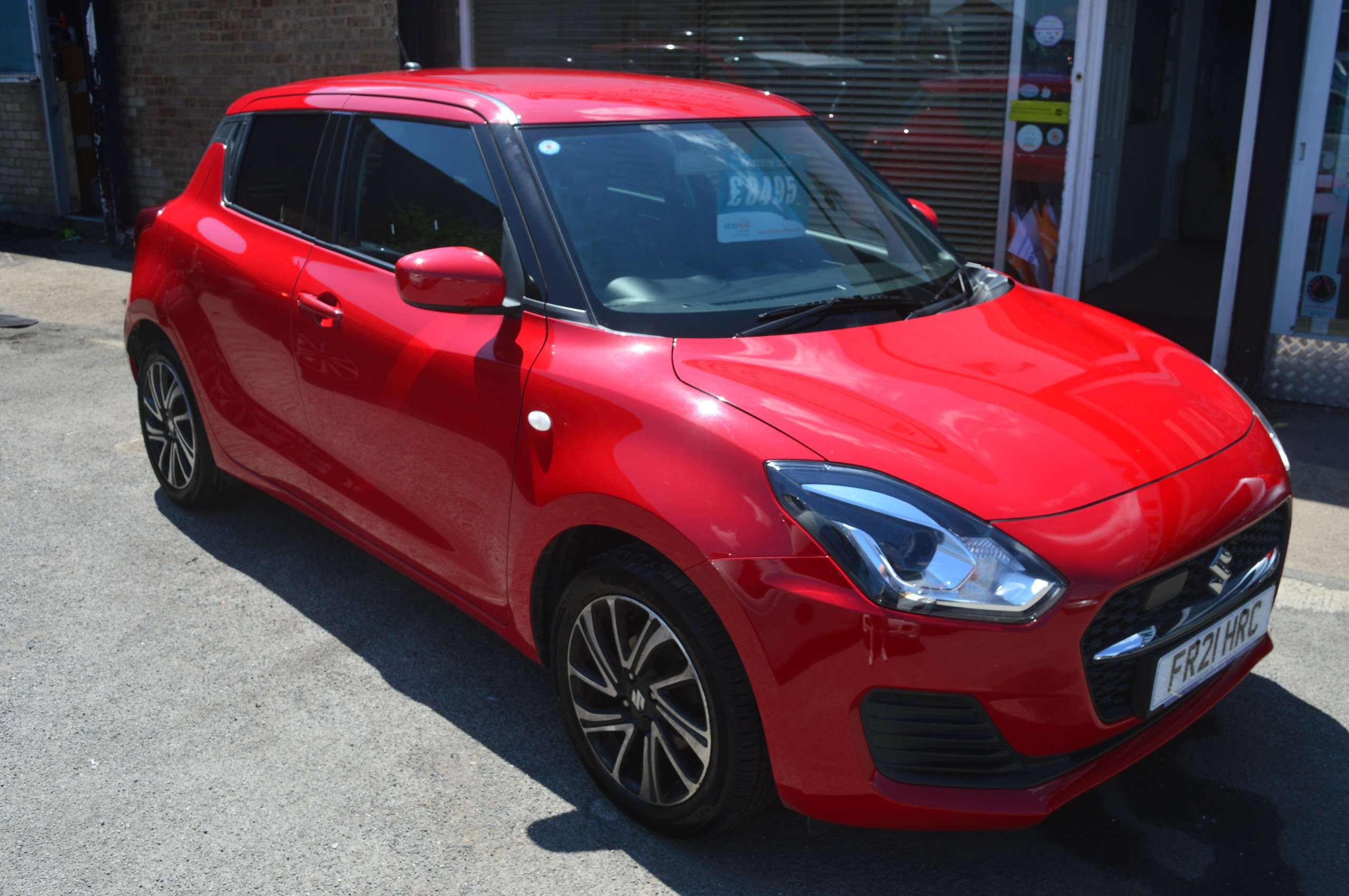 A 2021 SUZUKI SWIFT 1.2 Dualjet MHEV SZ-L Hatchback 5dr Petrol Hybrid Manual Euro 6 (s/s) (83 ps) A 2021 SUZUKI SWIFT 1.2 Dualjet MHEV SZ-L Hatchback 5dr Petrol Hybrid Manual Euro 6 (s/s) (83 ps)