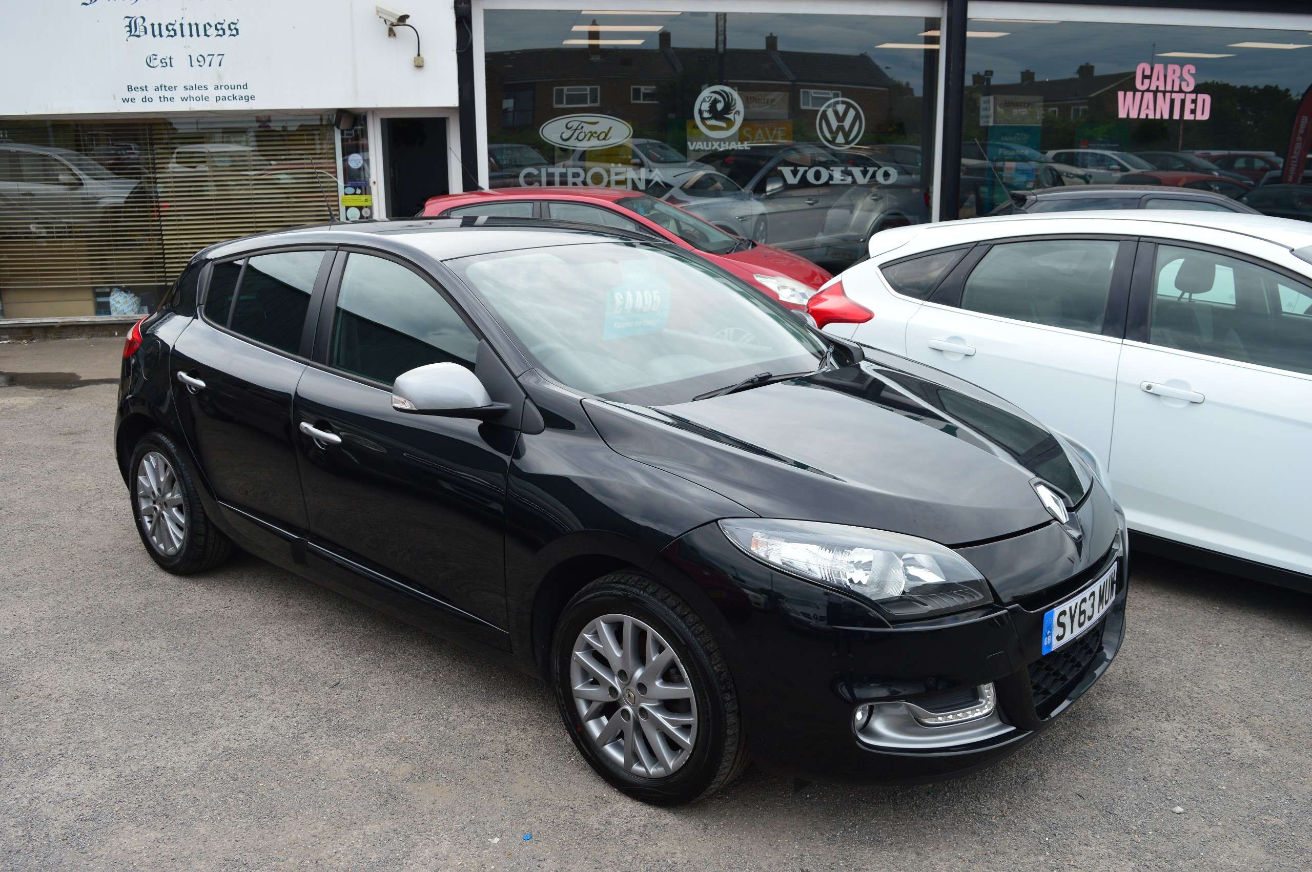 A 2013 RENAULT MEGANE 1.6 16V Knight Edition Hatchback 5dr Petrol Manual Euro 5 (110 ps) A 2013 RENAULT MEGANE 1.6 16V Knight Edition Hatchback 5dr Petrol Manual Euro 5 (110 ps)