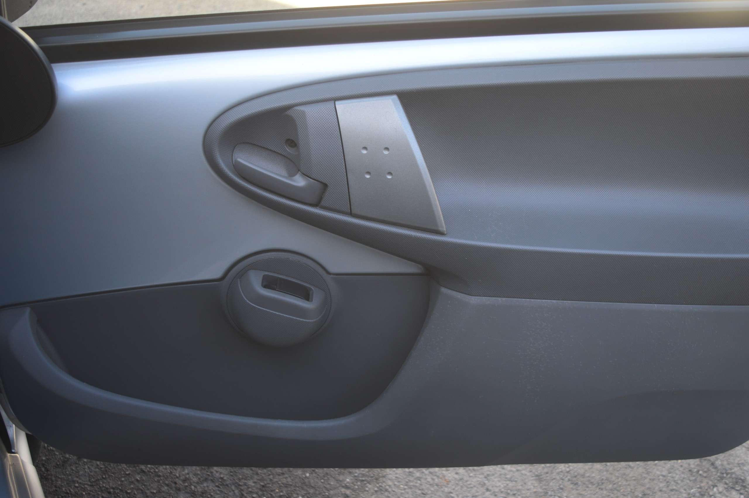 2011 PEUGEOT 107 2011 PEUGEOT 107