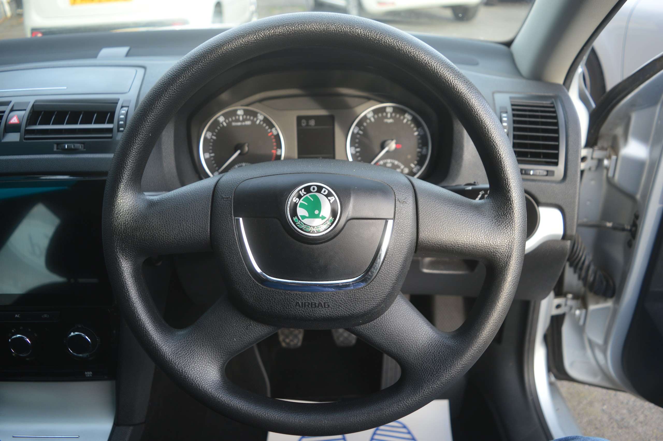 2011 SKODA OCTAVIA 2011 SKODA OCTAVIA