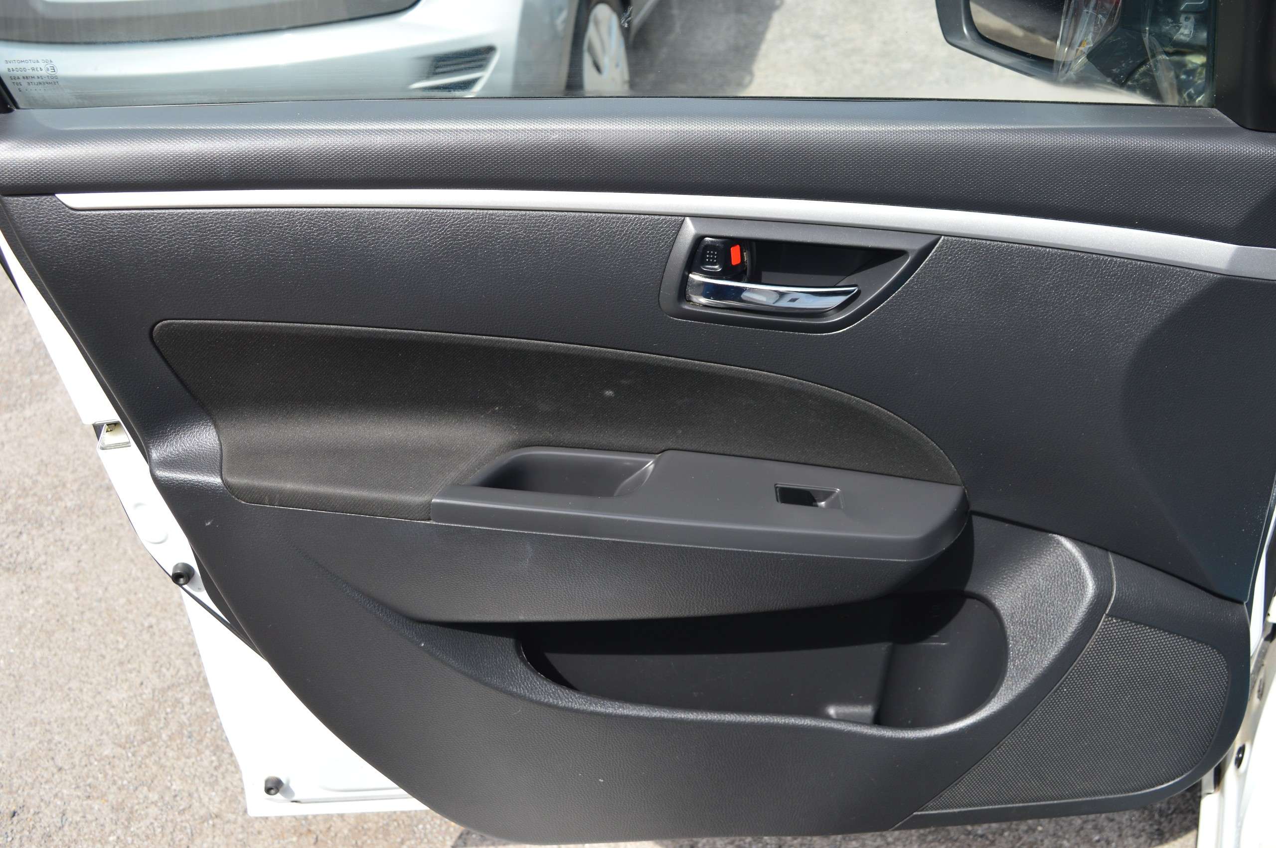 2012 SUZUKI SWIFT 2012 SUZUKI SWIFT