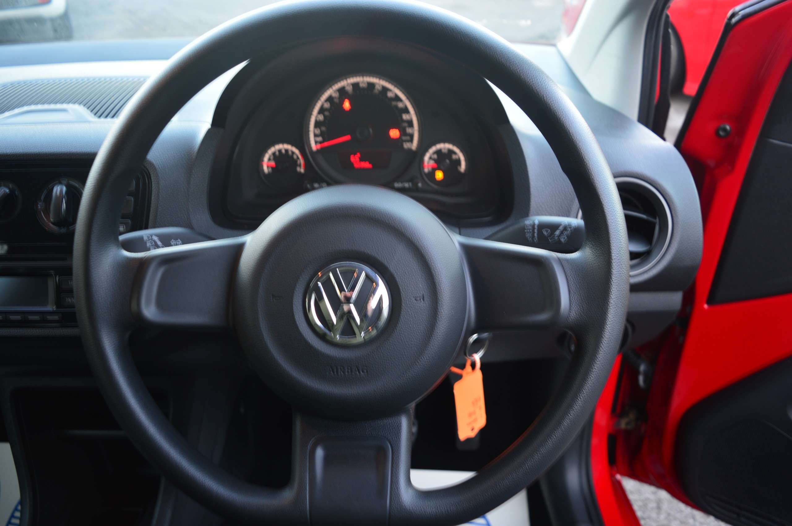 2013 VOLKSWAGEN UP! 2013 VOLKSWAGEN UP!