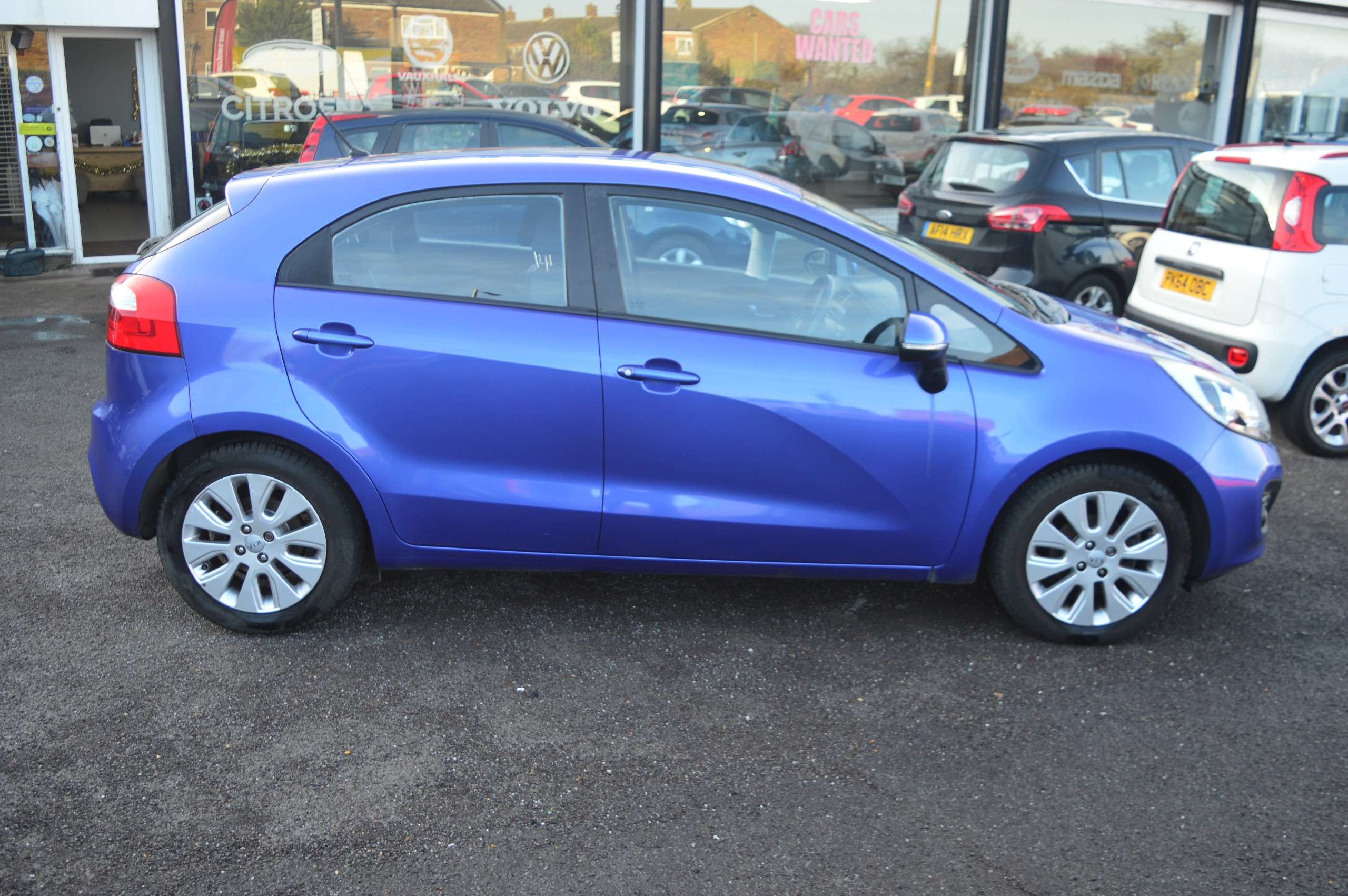 2013 KIA RIO 2013 KIA RIO