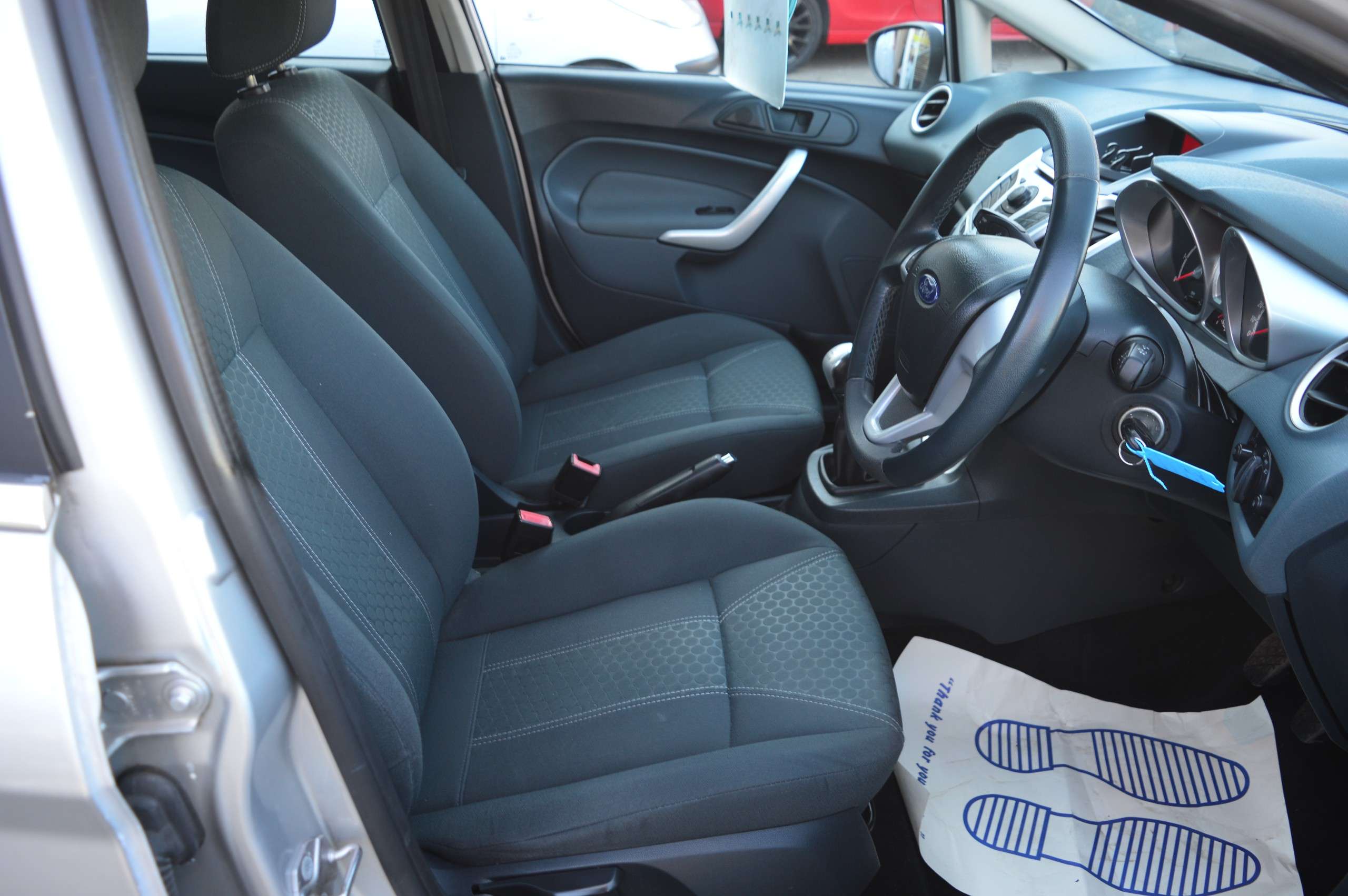 A 2009 FORD FIESTA 1.25 Zetec Hatchback 5dr Petrol Manual (133 g/km, 81 bhp) A 2009 FORD FIESTA 1.25 Zetec Hatchback 5dr Petrol Manual (133 g/km, 81 bhp)