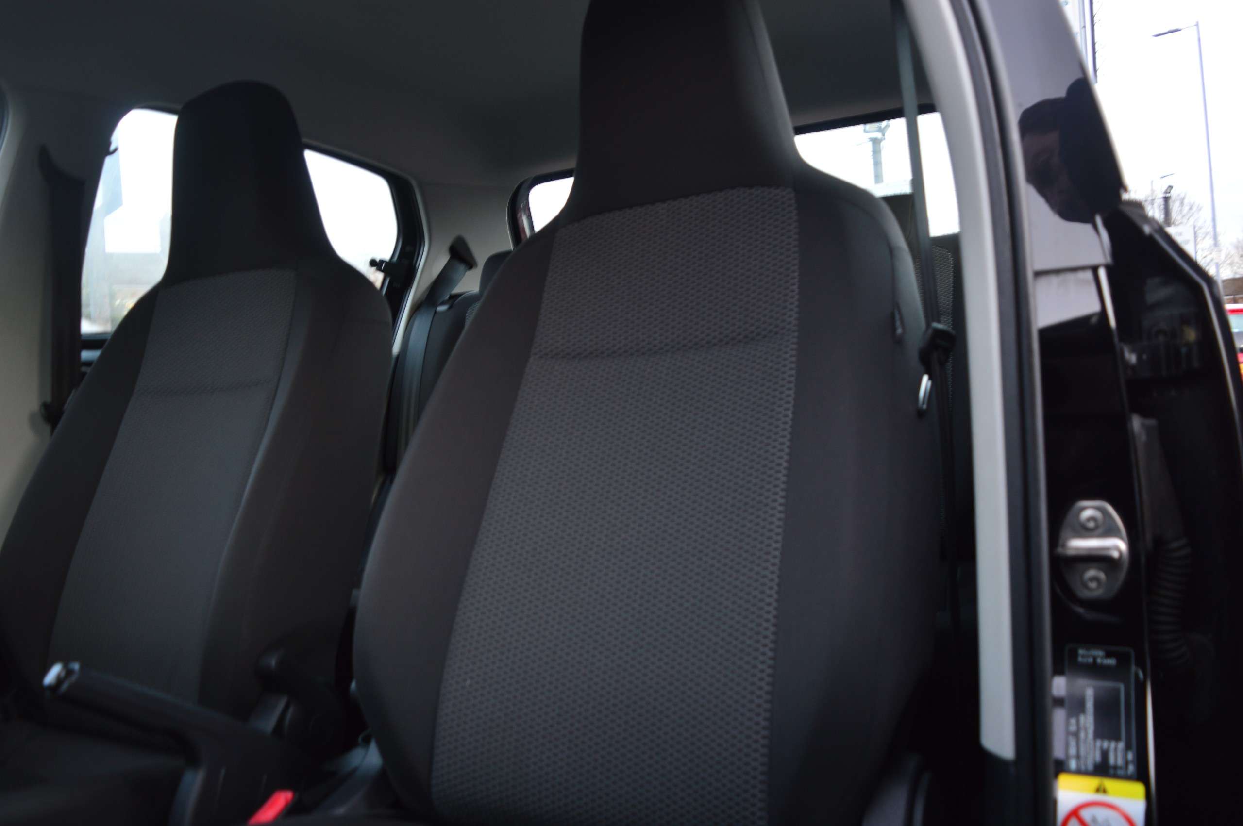 A 2013 SEAT MII 1.0 12v S Hatchback 5dr Petrol Manual Euro 5 (a/c) (60 ps) A 2013 SEAT MII 1.0 12v S Hatchback 5dr Petrol Manual Euro 5 (a/c) (60 ps)