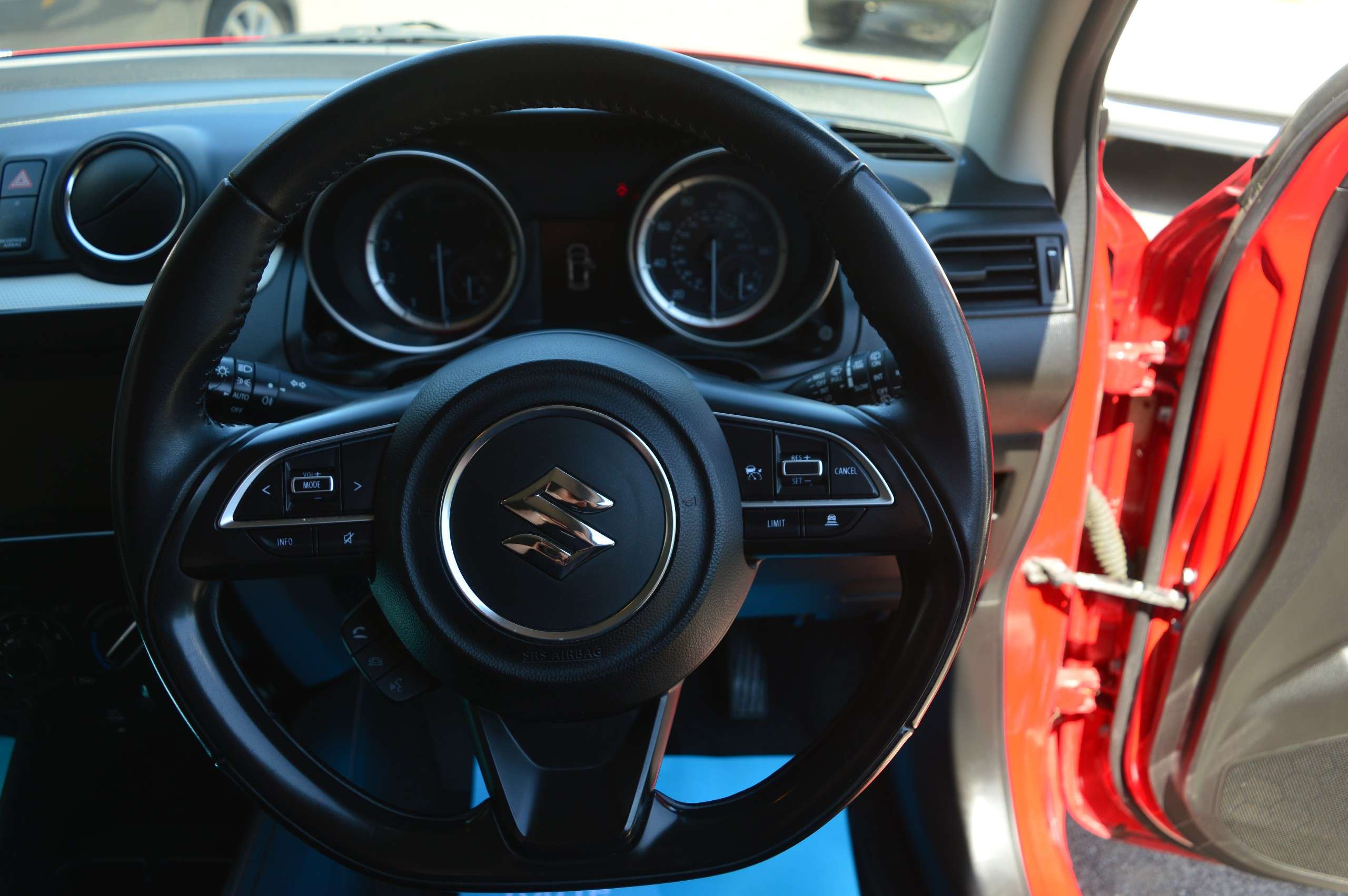 2021 SUZUKI SWIFT 2021 SUZUKI SWIFT