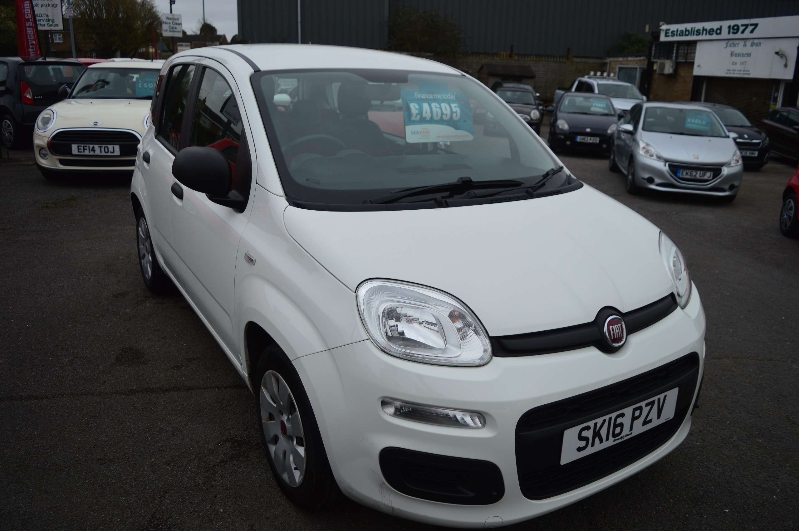 A 2016 FIAT PANDA 1.2 Pop Hatchback 5dr Petrol Manual Euro 6 (69 bhp) A 2016 FIAT PANDA 1.2 Pop Hatchback 5dr Petrol Manual Euro 6 (69 bhp)