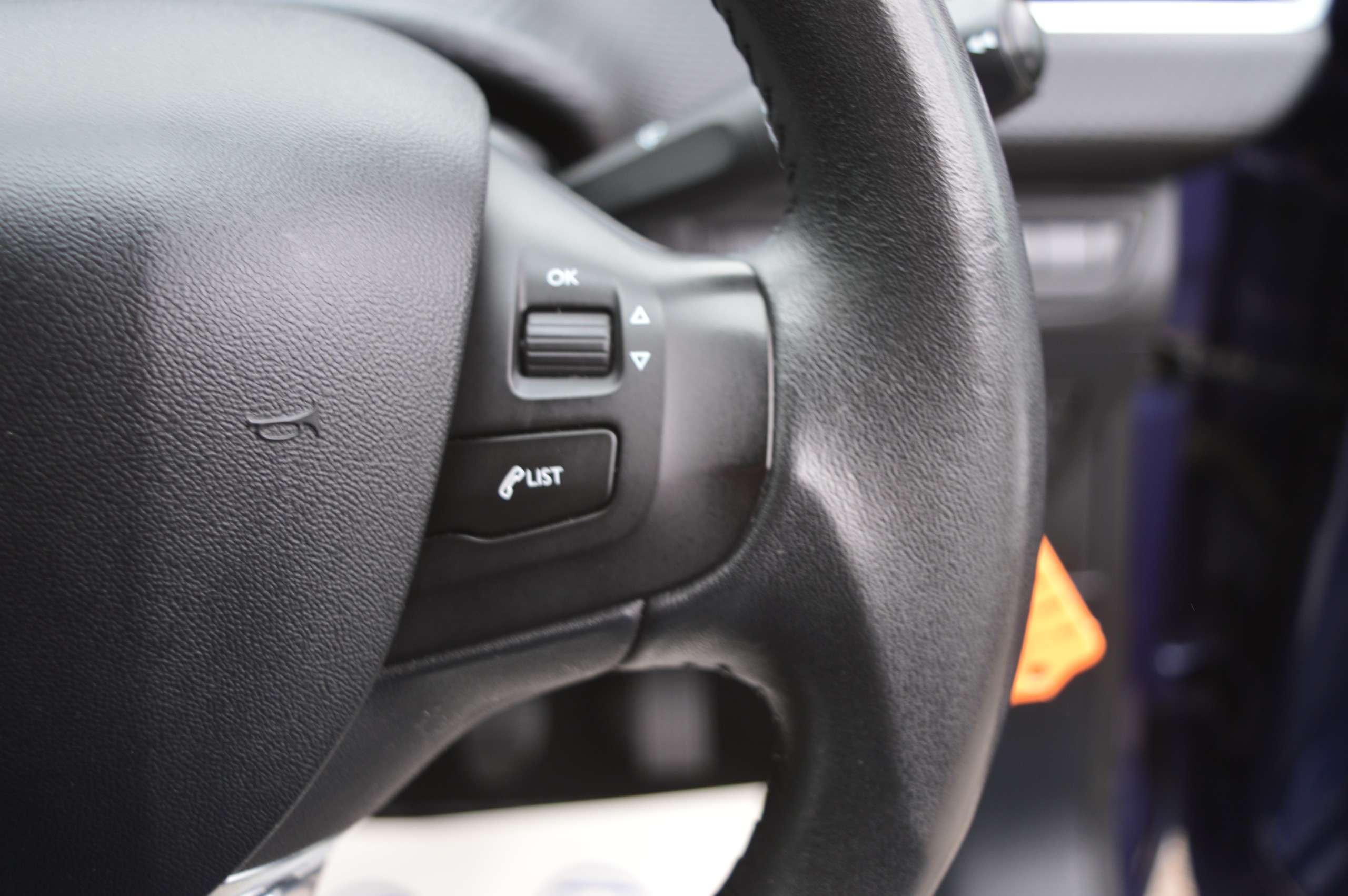 2016 PEUGEOT 208 2016 PEUGEOT 208