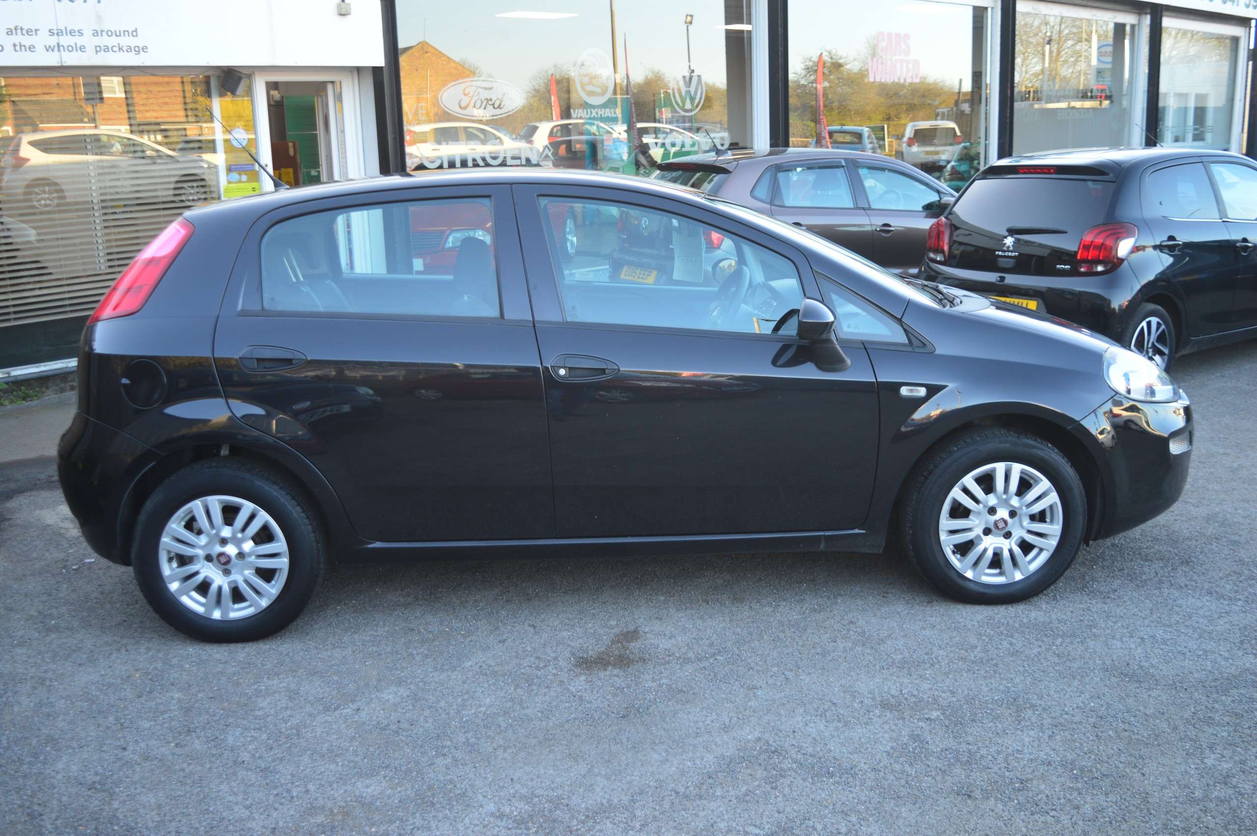 2016 FIAT PUNTO 2016 FIAT PUNTO