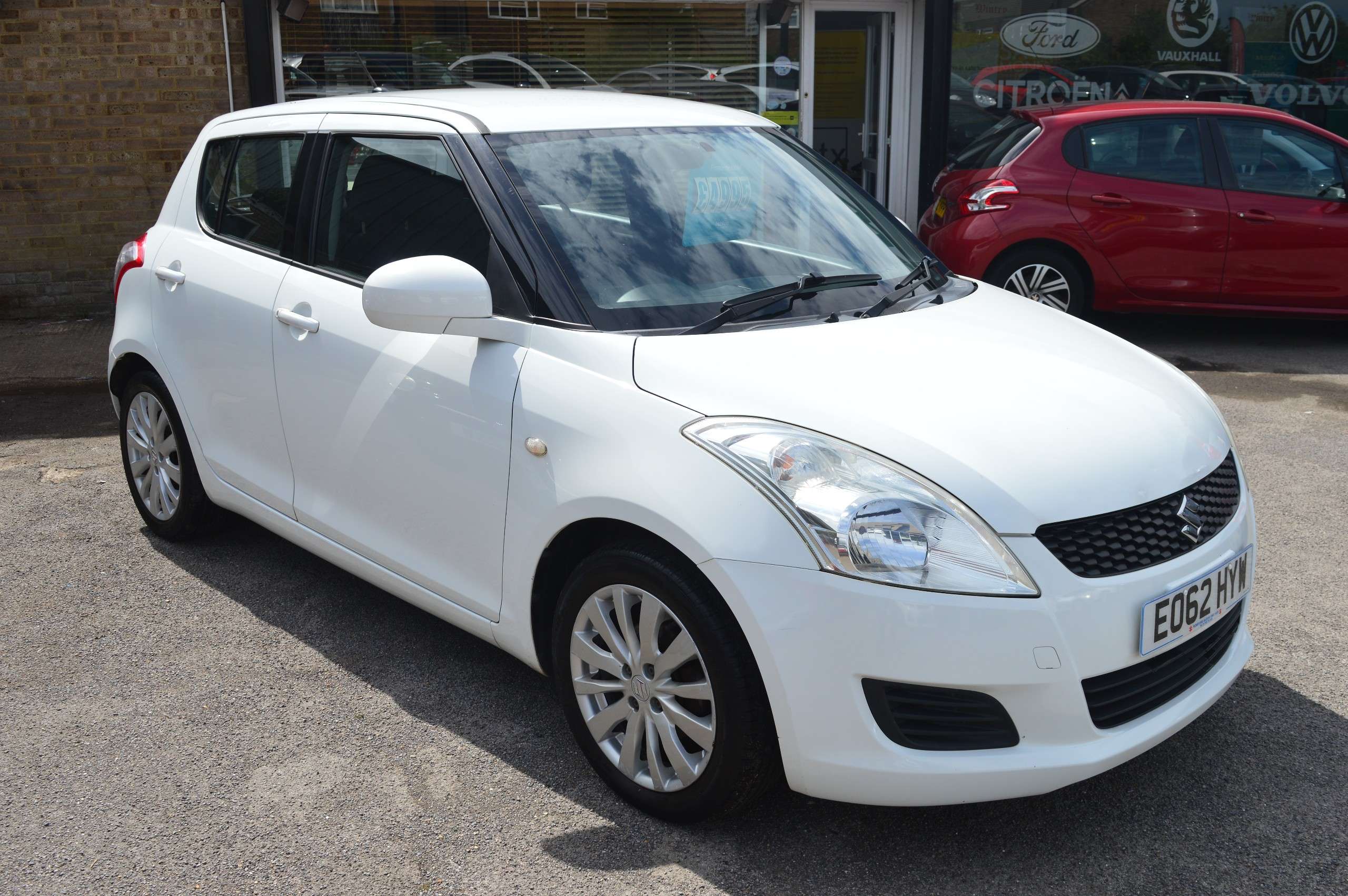 A 2012 SUZUKI SWIFT 1.2 SZ3 Hatchback 5dr Petrol Manual Euro 5 (94 ps) A 2012 SUZUKI SWIFT 1.2 SZ3 Hatchback 5dr Petrol Manual Euro 5 (94 ps)