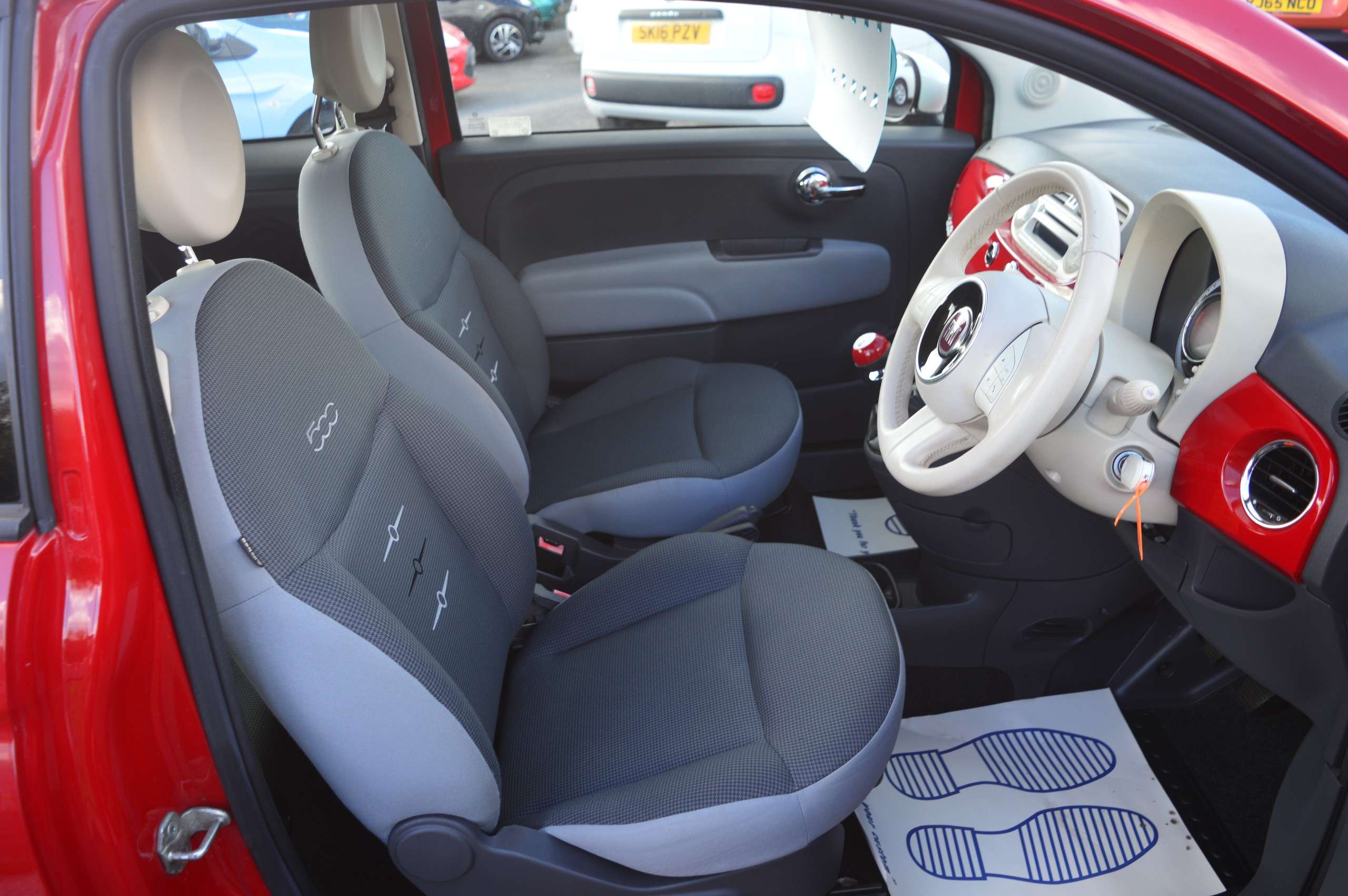 2015 FIAT 500 2015 FIAT 500