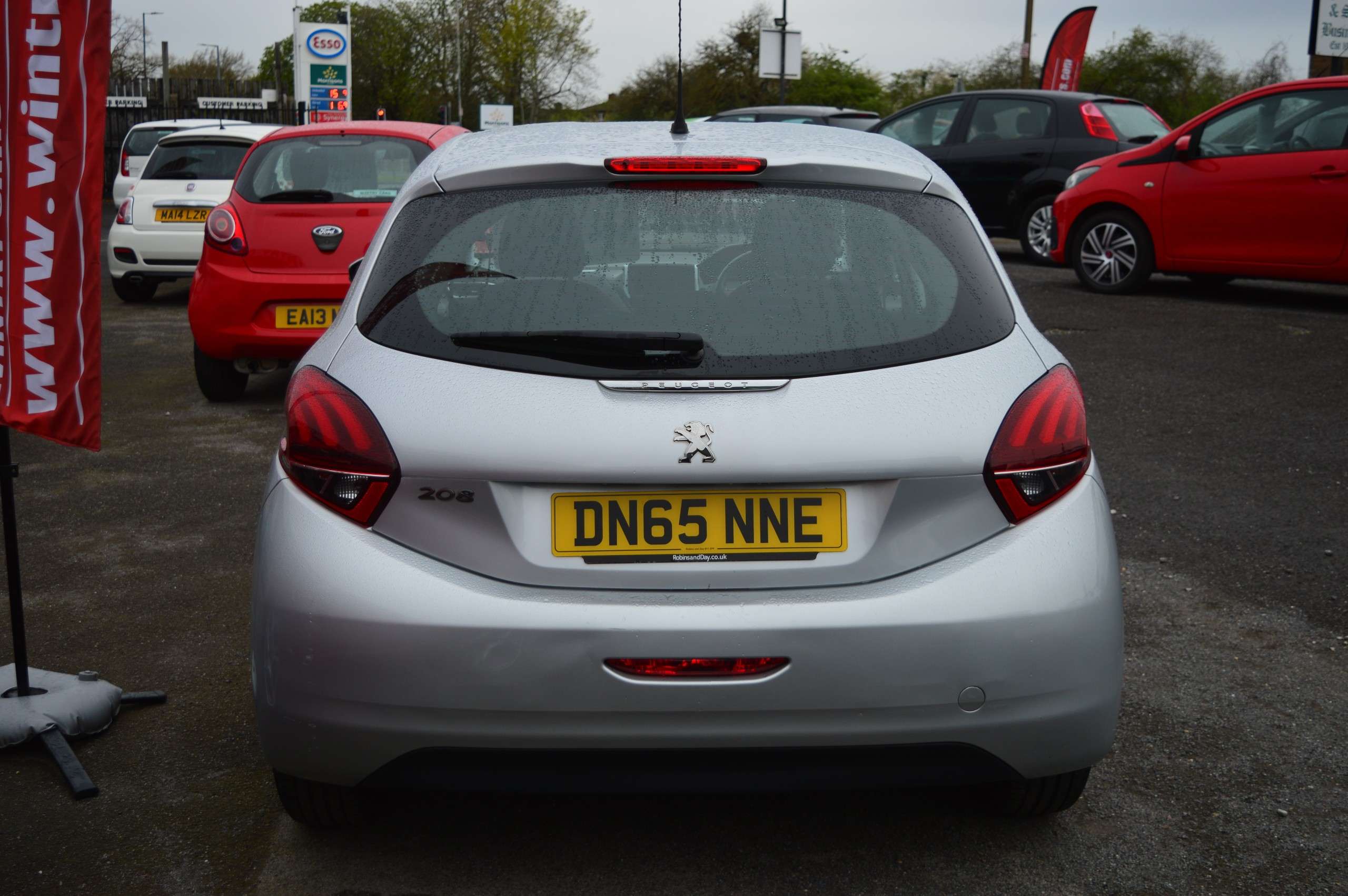 A 2015 PEUGEOT 208 1.2 PureTech Active Hatchback 5dr Petrol Manual Euro 6 (82 ps) A 2015 PEUGEOT 208 1.2 PureTech Active Hatchback 5dr Petrol Manual Euro 6 (82 ps)