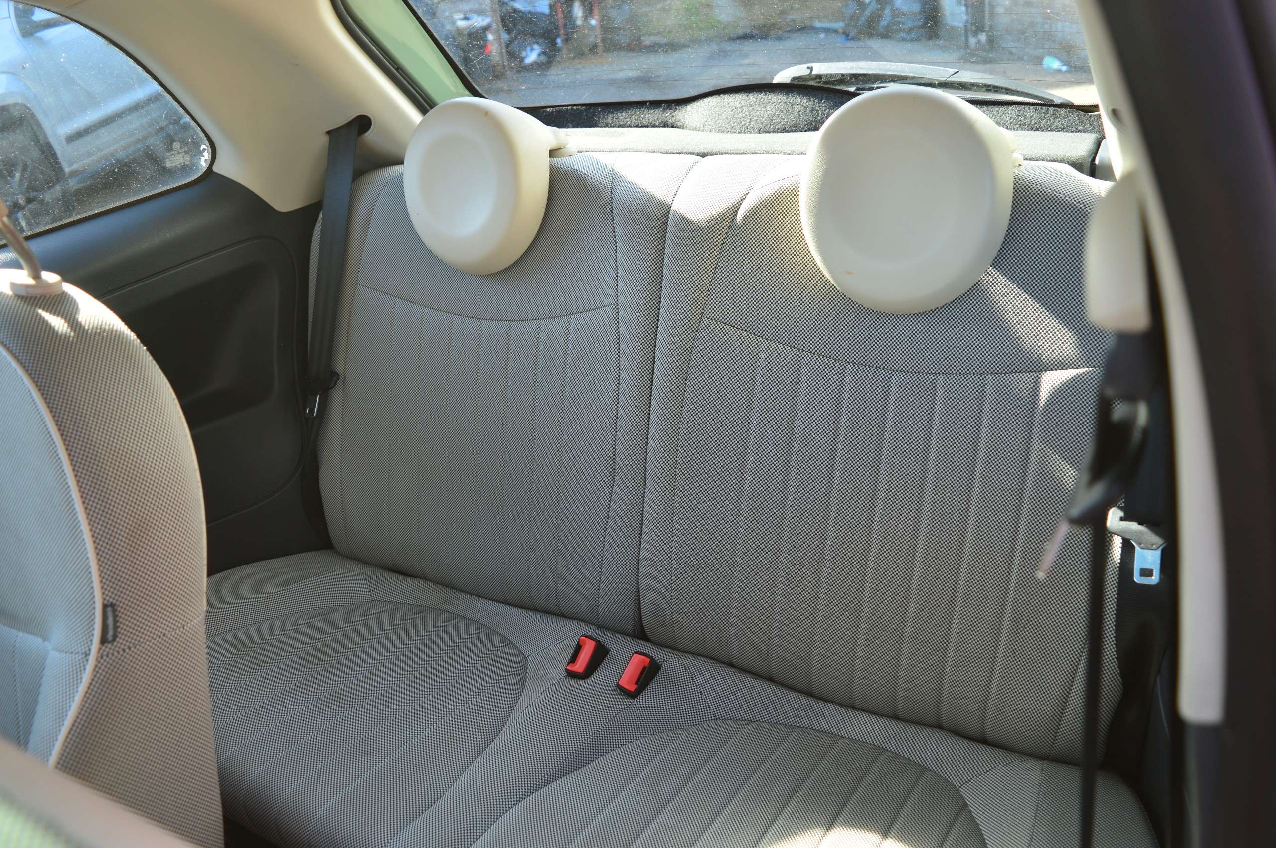 A 2008 FIAT 500 1.2 Lounge Hatchback 3dr Petrol Manual Euro 4 (69 bhp) A 2008 FIAT 500 1.2 Lounge Hatchback 3dr Petrol Manual Euro 4 (69 bhp)
