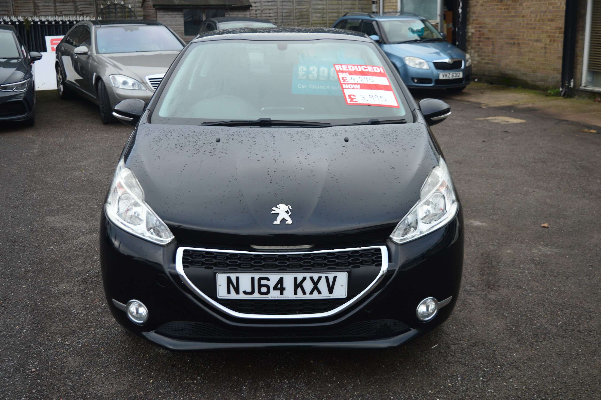 2014 PEUGEOT 208 2014 PEUGEOT 208