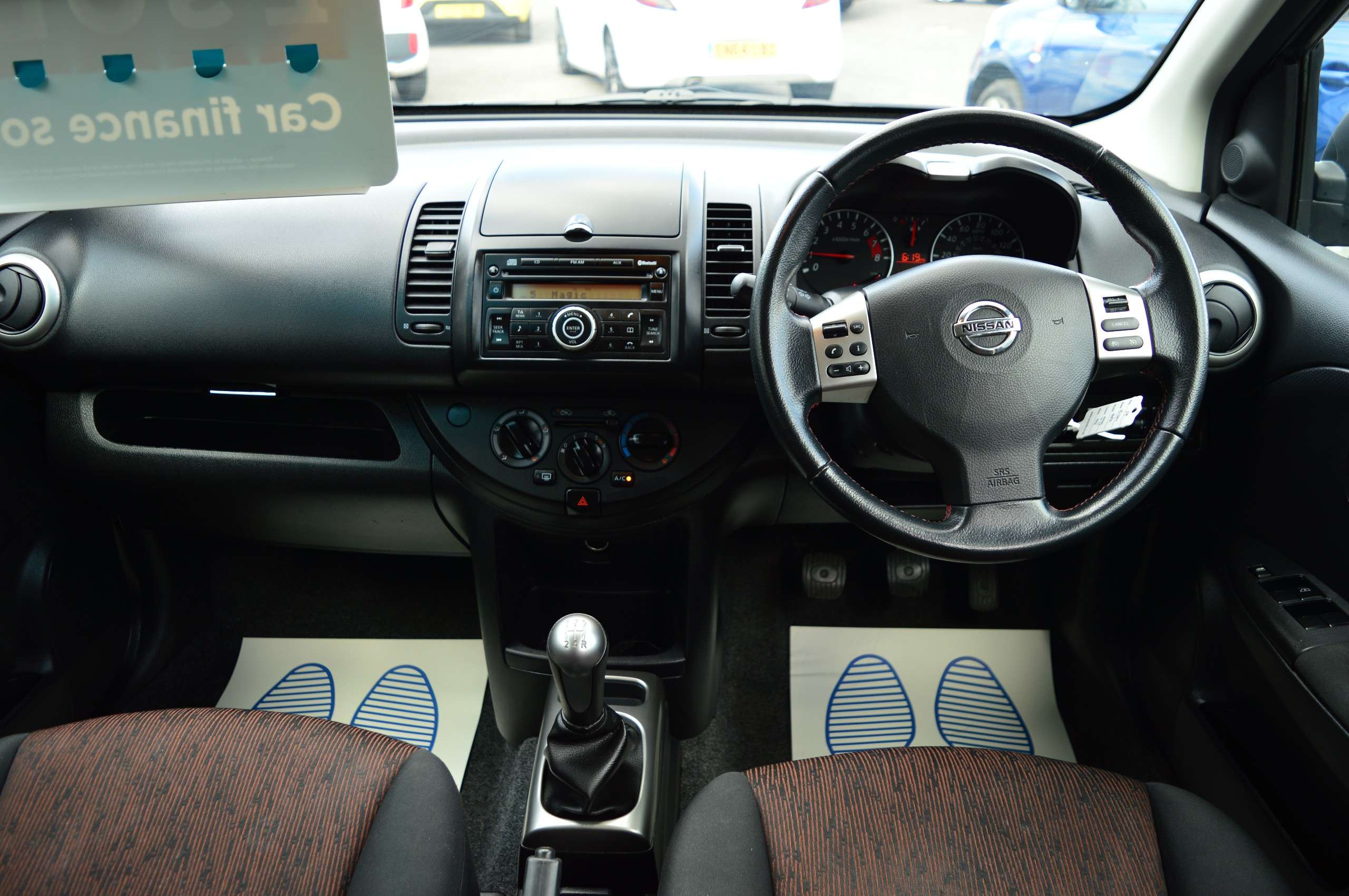 A 2009 NISSAN NOTE ACENTA 5-Door A 2009 NISSAN NOTE ACENTA 5-Door