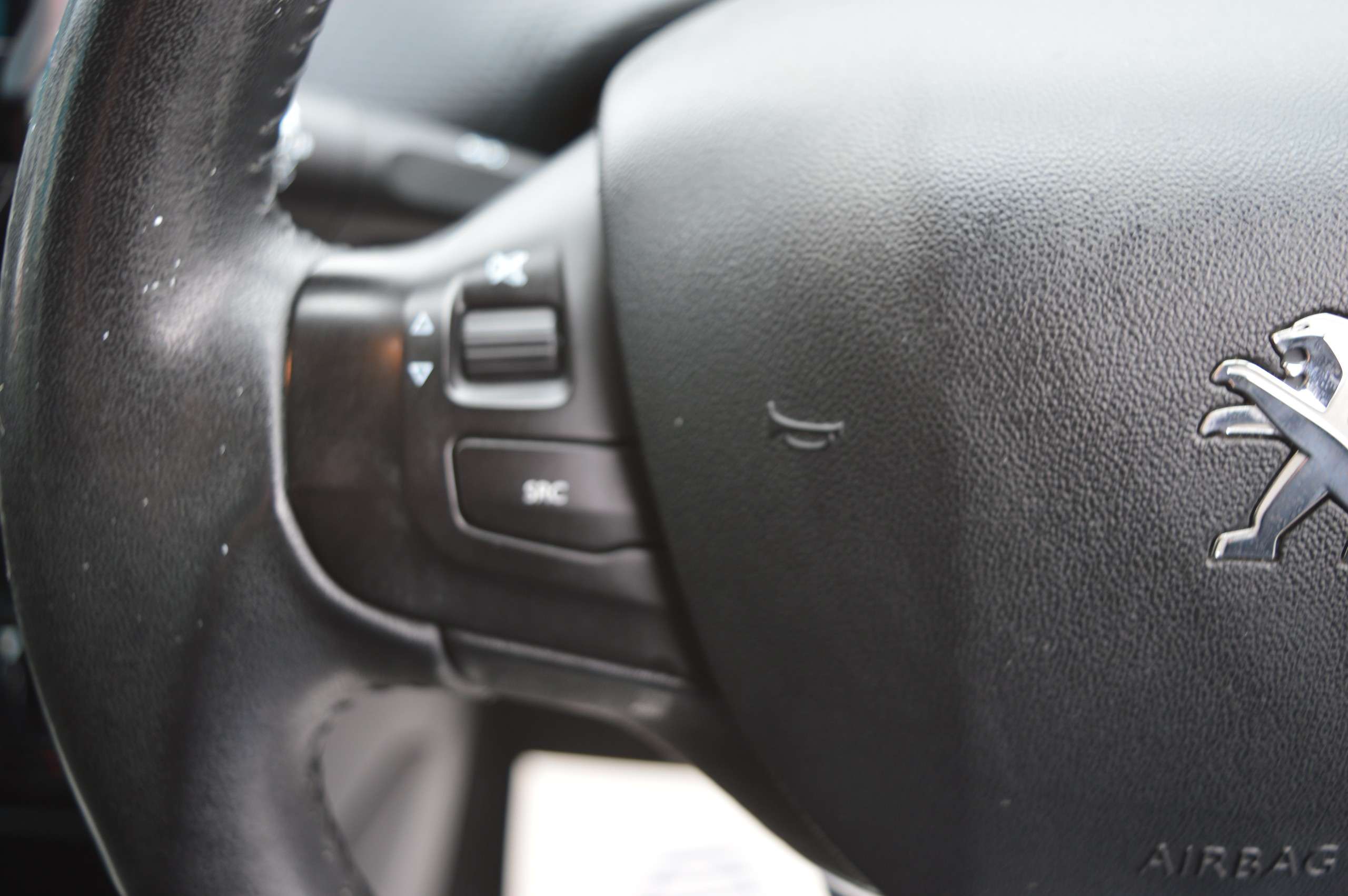 2016 PEUGEOT 208 2016 PEUGEOT 208