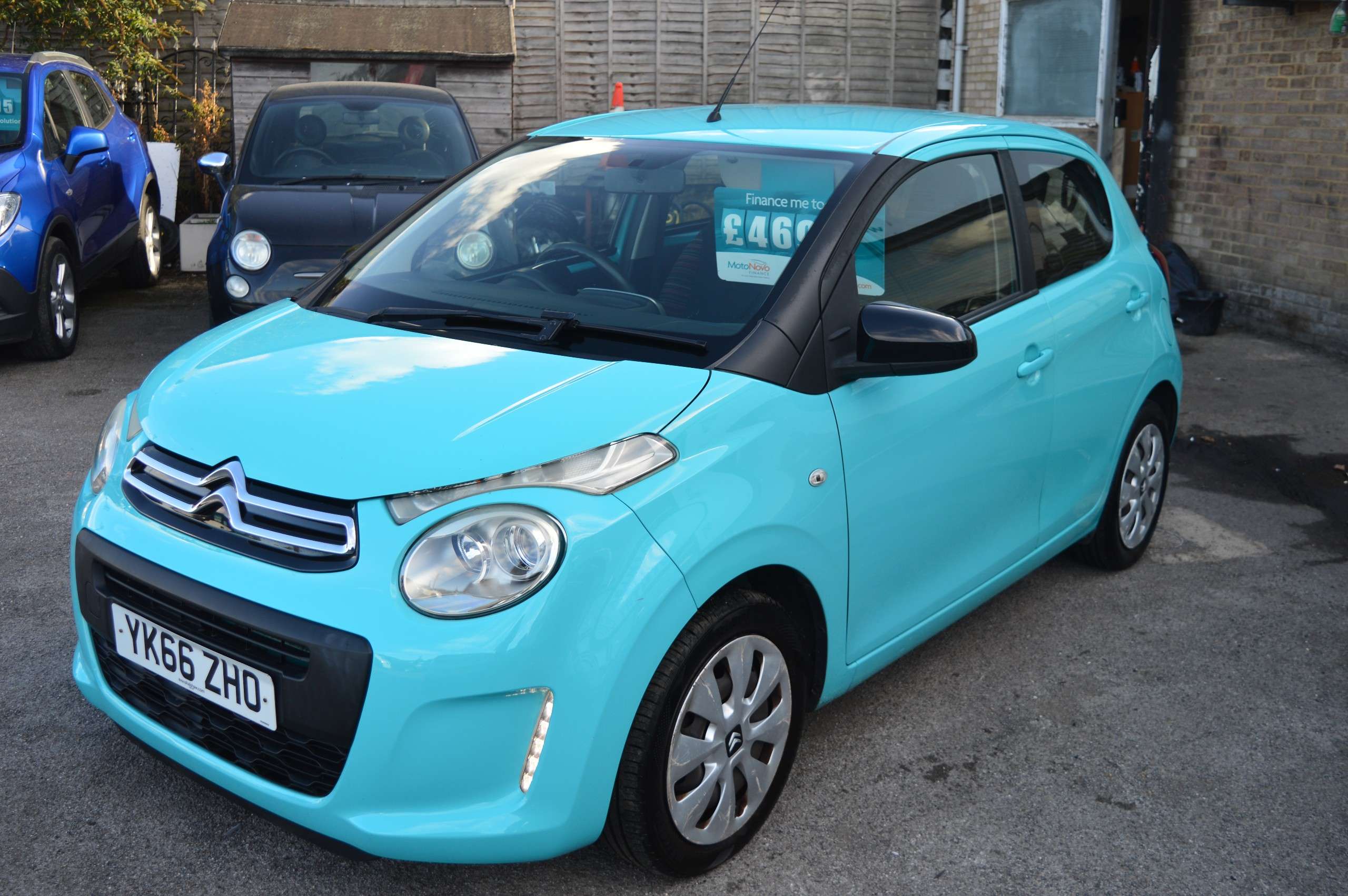 A 2016 CITROEN C1 1.2 PureTech Feel Hatchback 5dr Petrol Manual Euro 6 (82 ps) A 2016 CITROEN C1 1.2 PureTech Feel Hatchback 5dr Petrol Manual Euro 6 (82 ps)