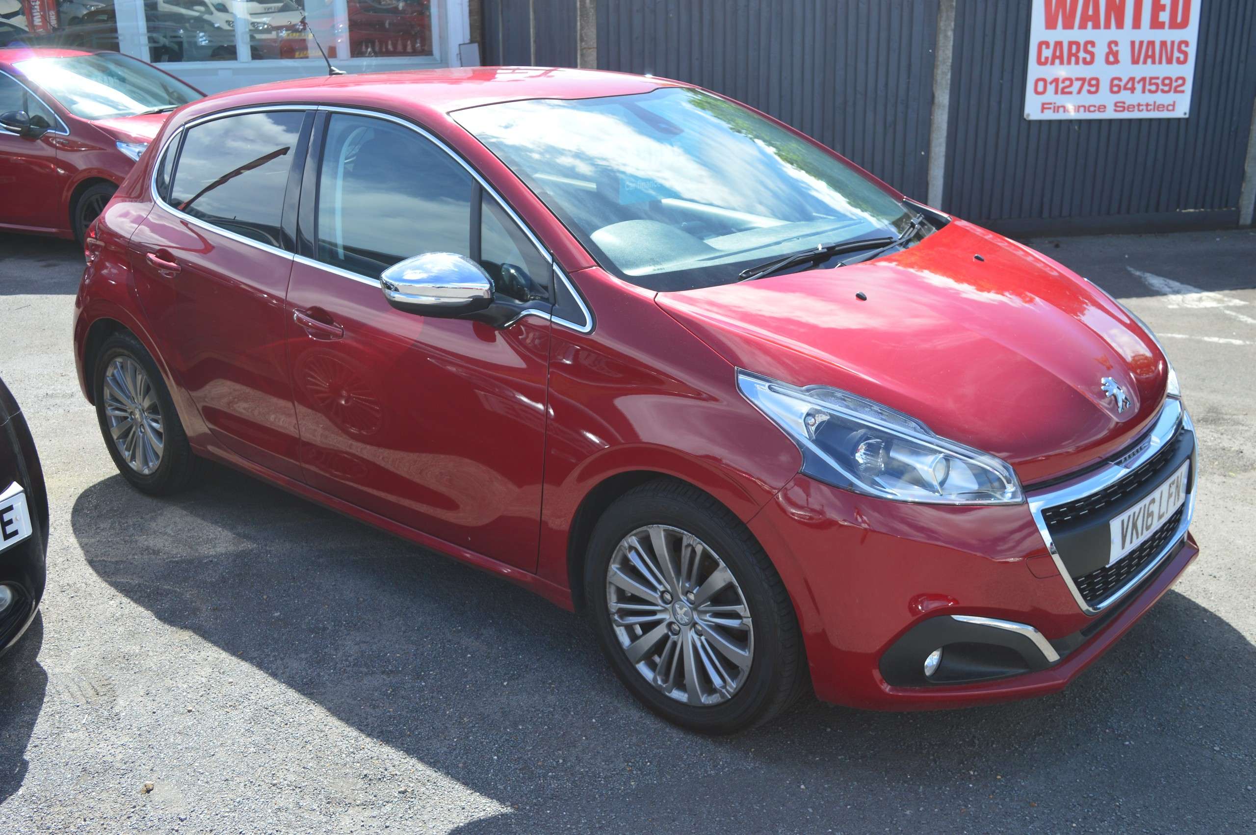 A 2016 PEUGEOT 208 1.2 PureTech Allure Hatchback 5dr Petrol Manual Euro 6 (82 ps) A 2016 PEUGEOT 208 1.2 PureTech Allure Hatchback 5dr Petrol Manual Euro 6 (82 ps)